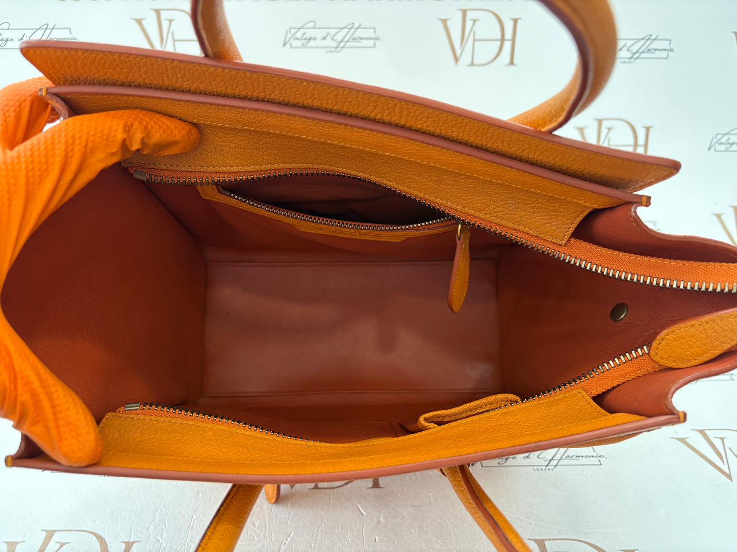 383397 - Céline Luggage