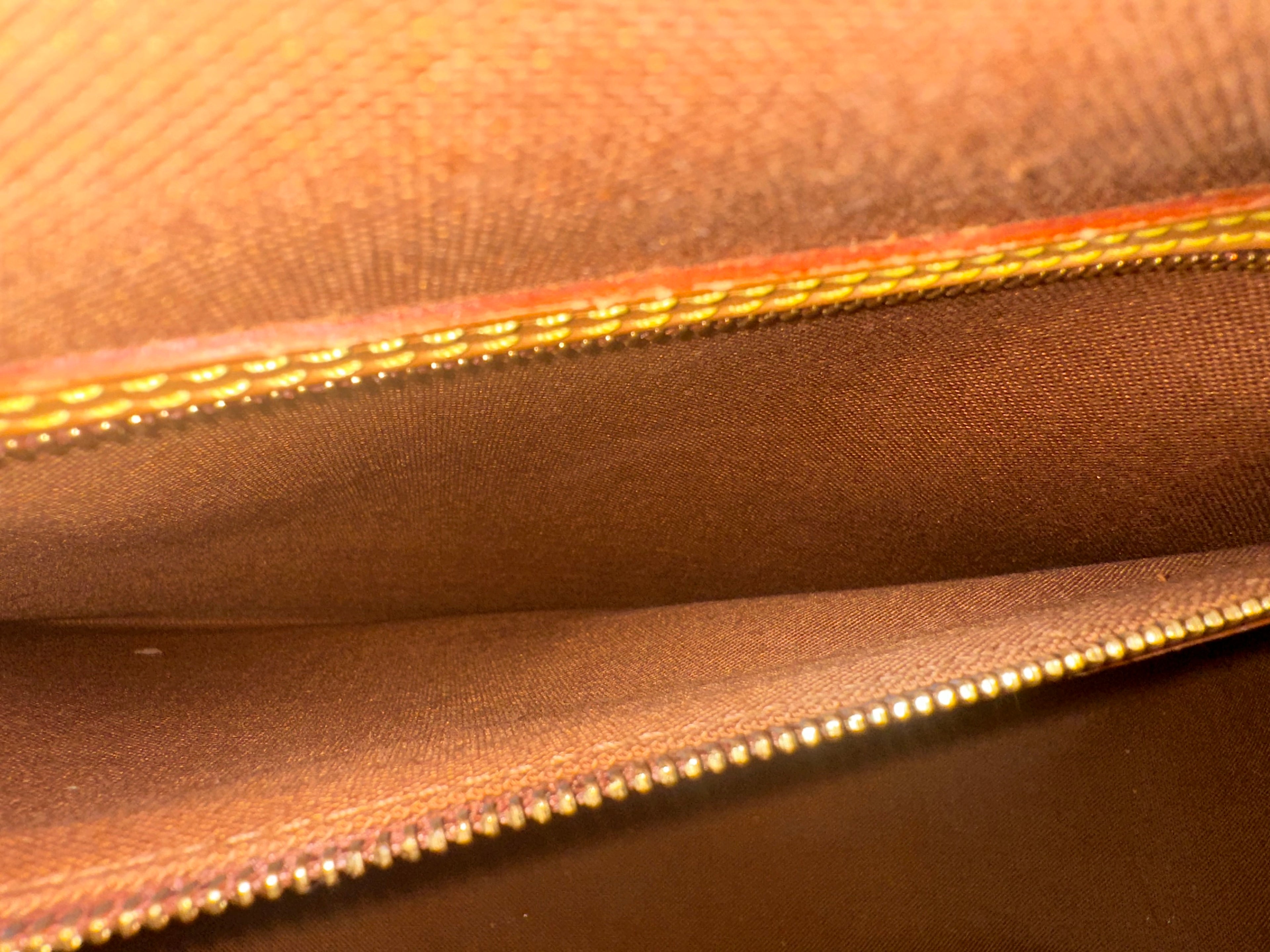 Louis Vuitton Messenger GM