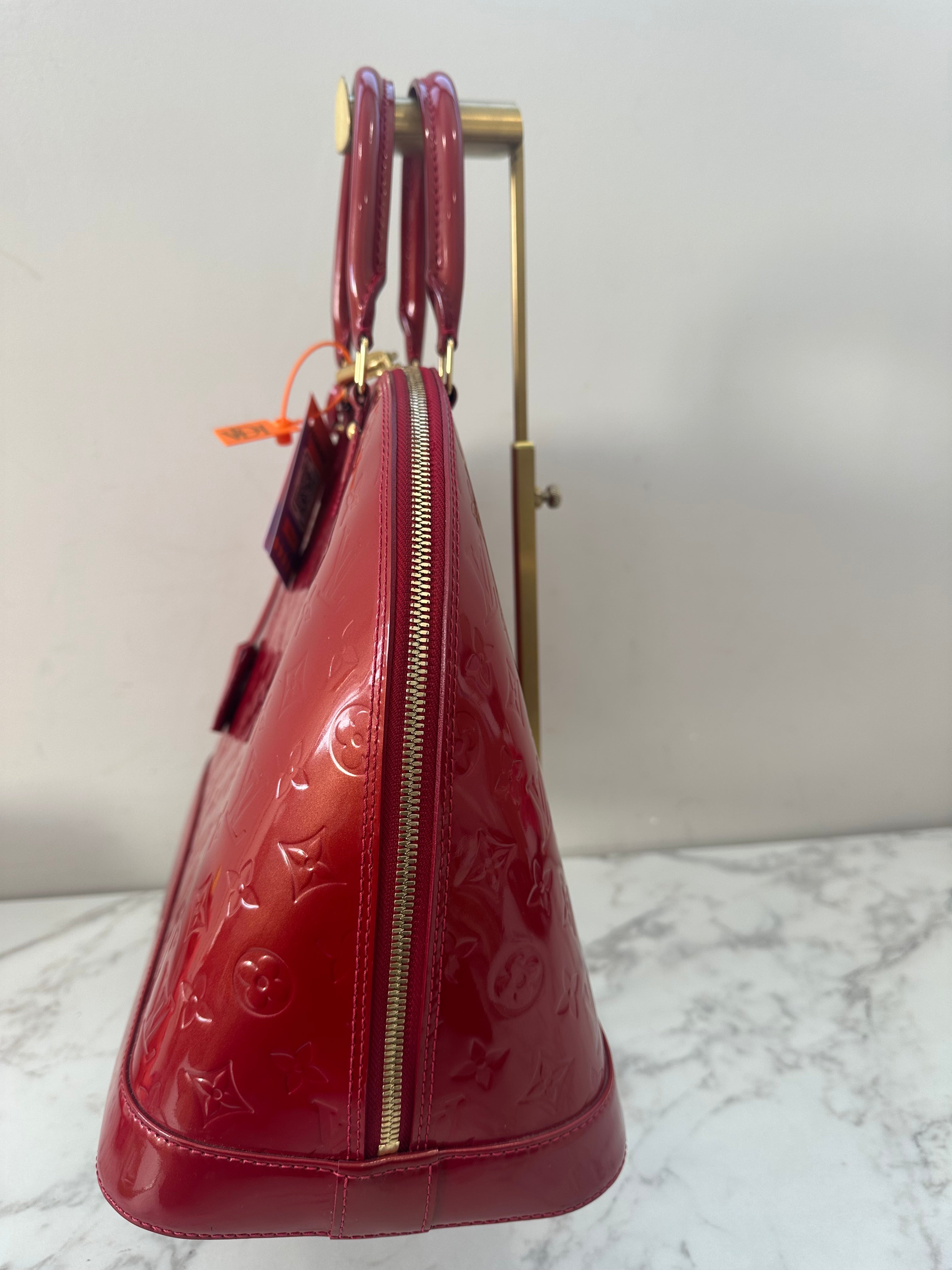 Louis Vuitton Alma GM Vernis Red