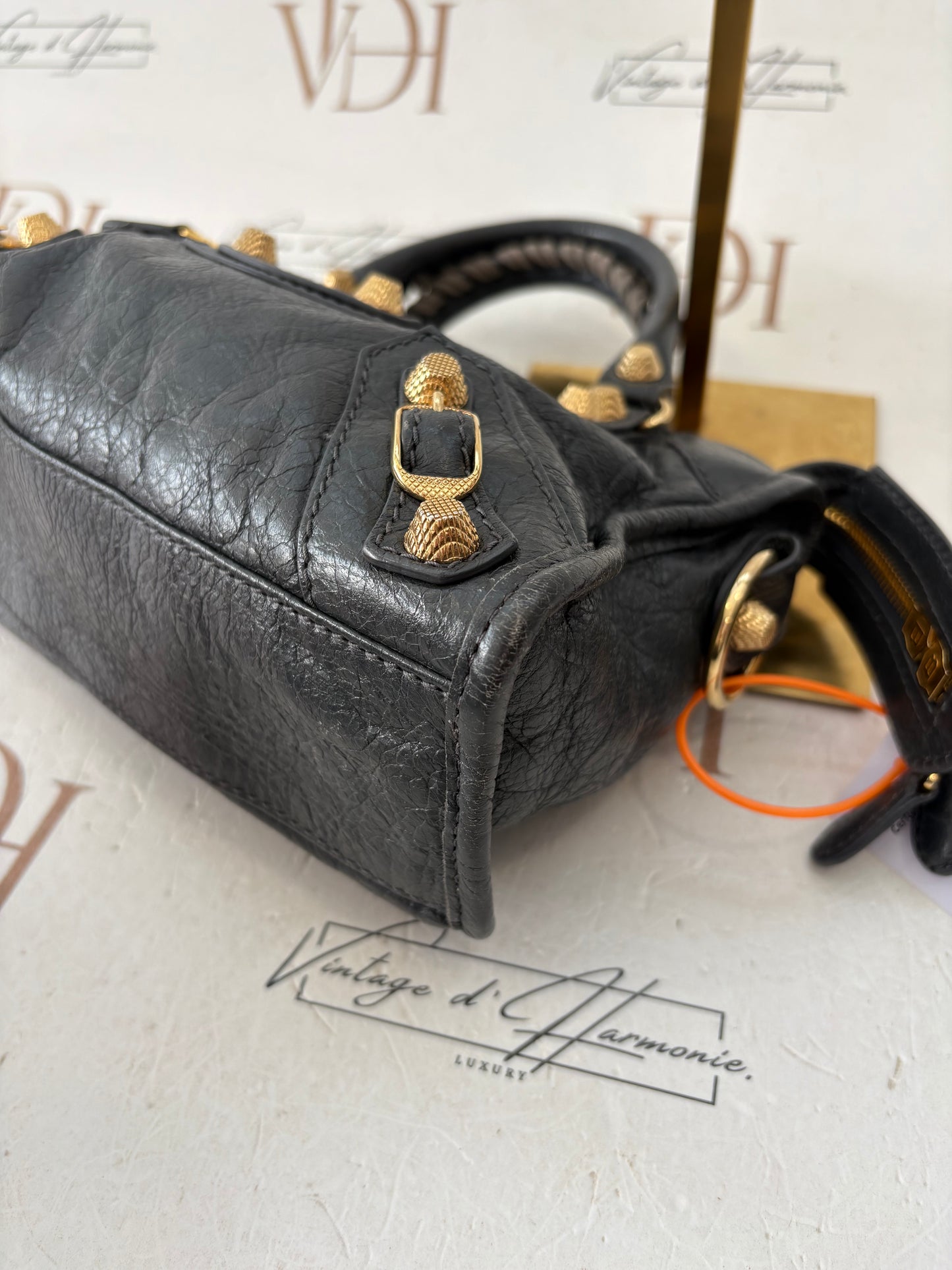 384190 - Balenciaga Giant City