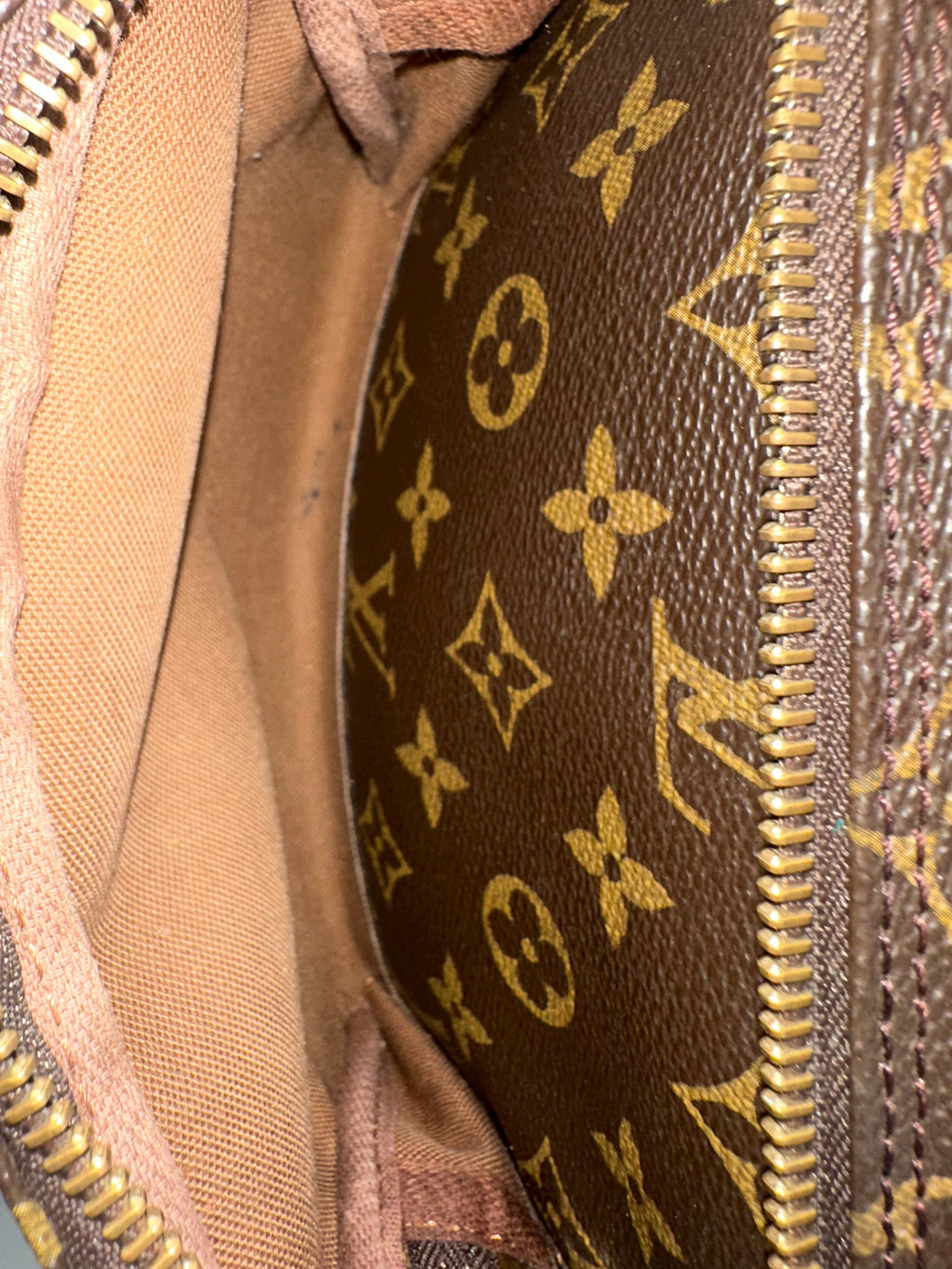 Louis Vuitton Montsouris GM