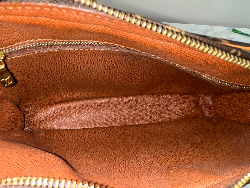 Louis Vuitton Dragonne GM