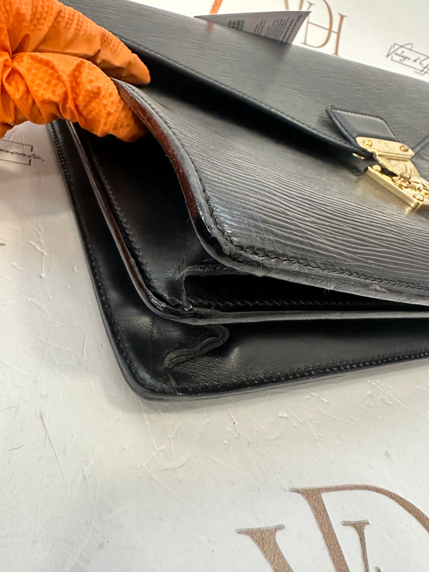 017873 - Louis Vuitton Epi Serviette