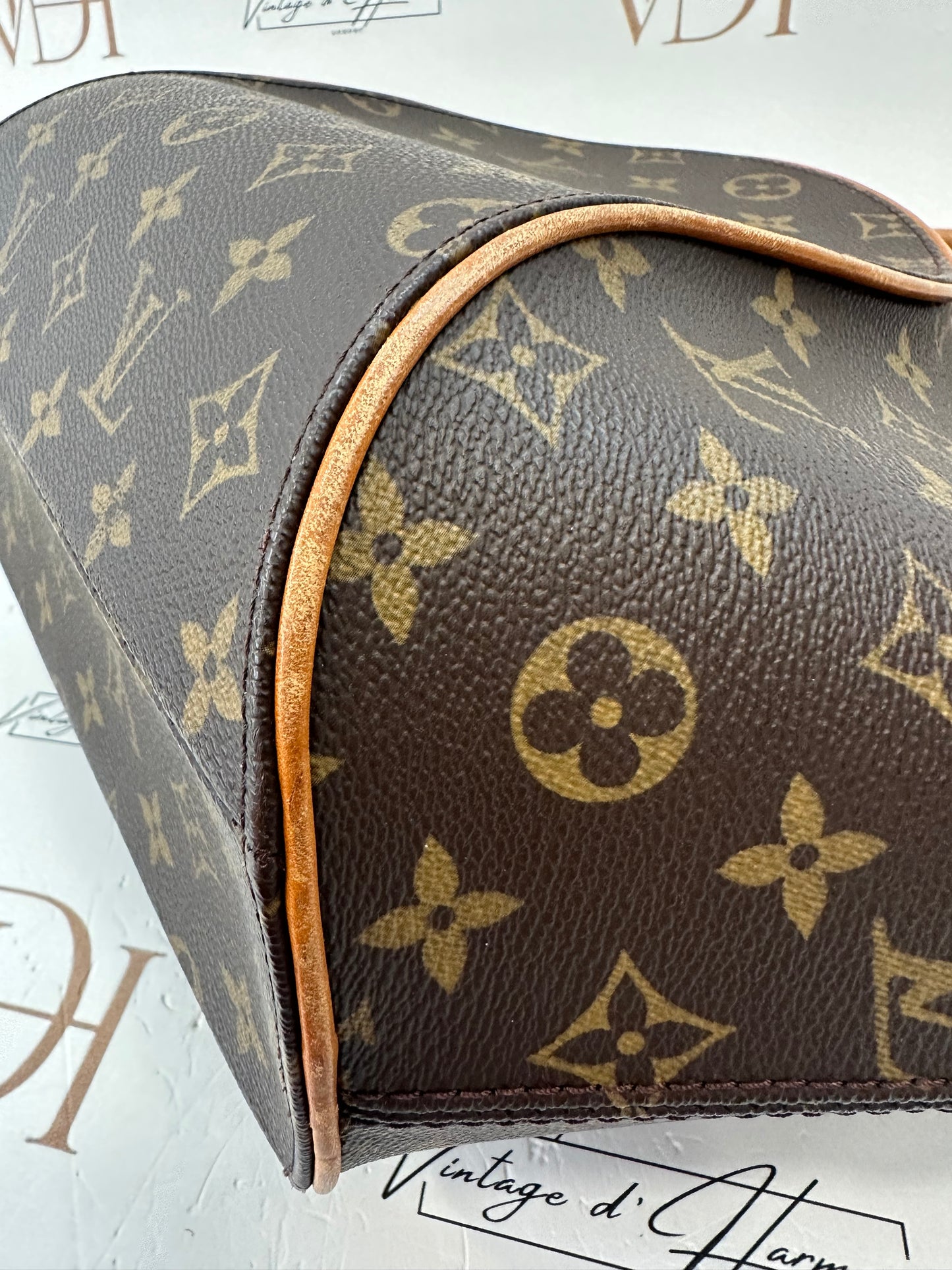 017782 - Louis Vuitton Ellipse MM