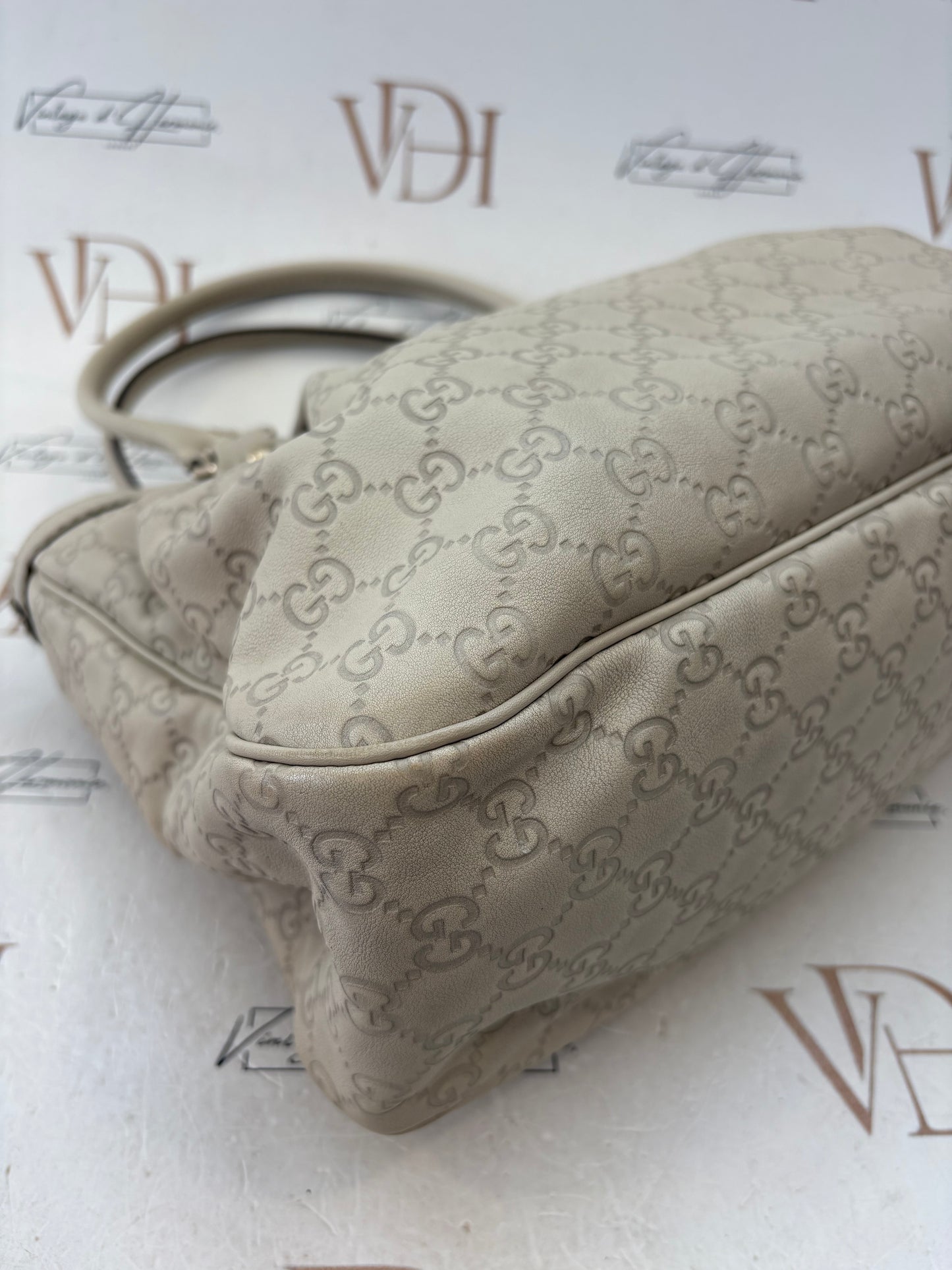 201063 - Gucci Sukey