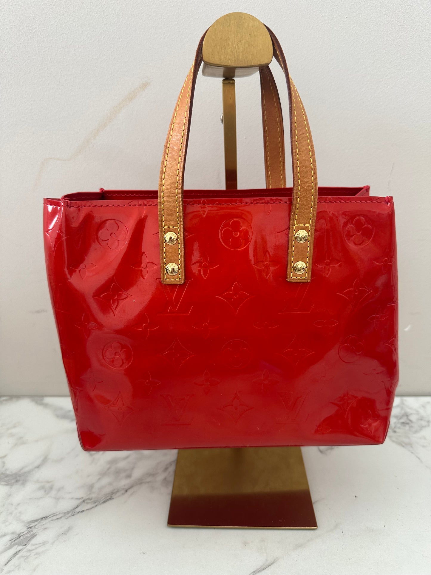 Louis Vuitton Reade PM Vernis Red