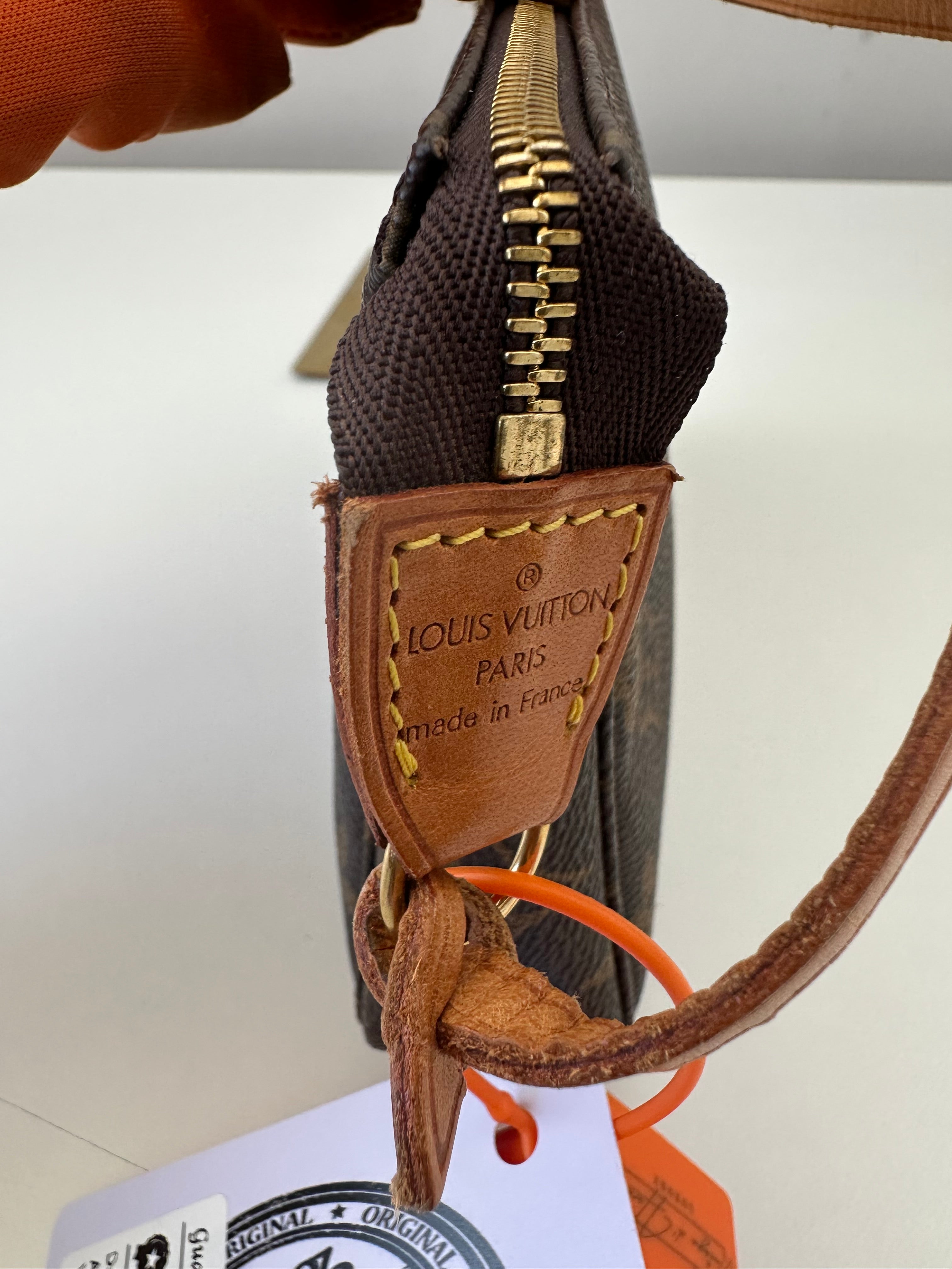 Louis Vuitton Pochette