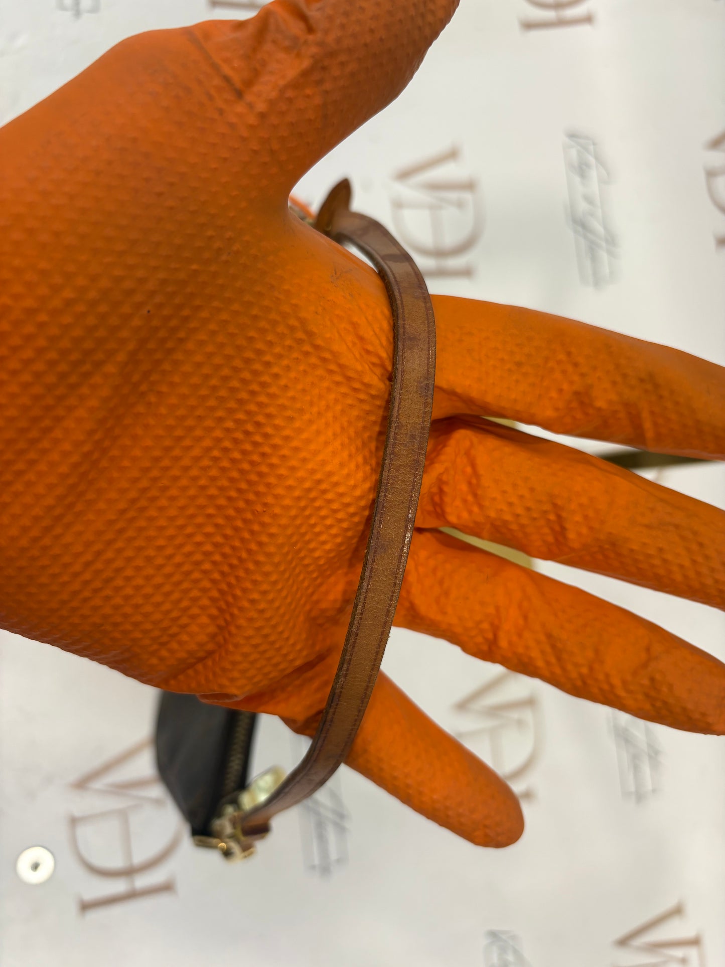 018265 - Louis Vuitton Pochette Accessoires
