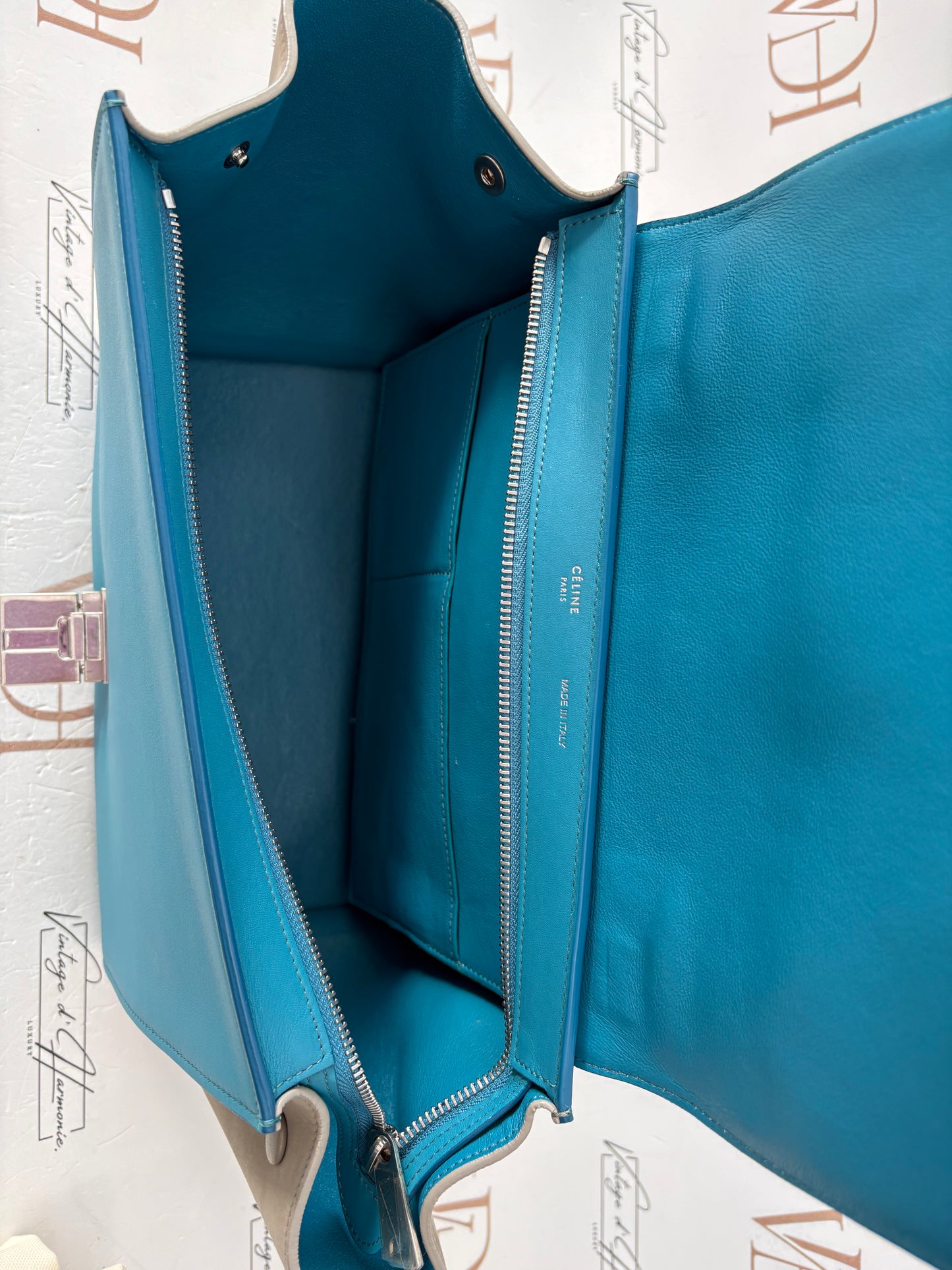 383732 - Céline Trapeze