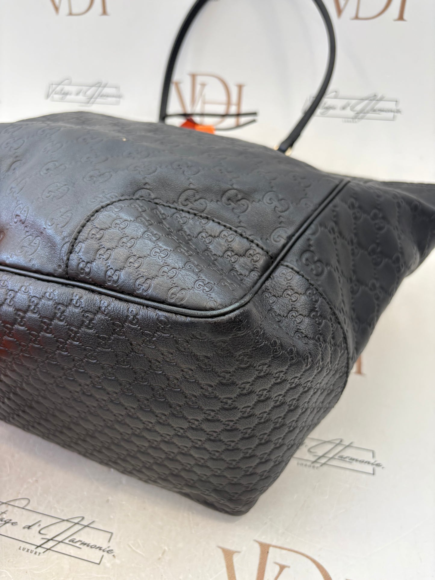 384277 - Gucci Black