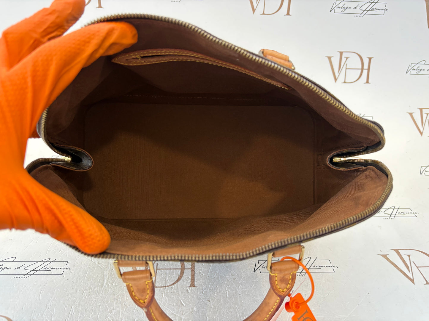 018279 - Louis Vuitton Alma