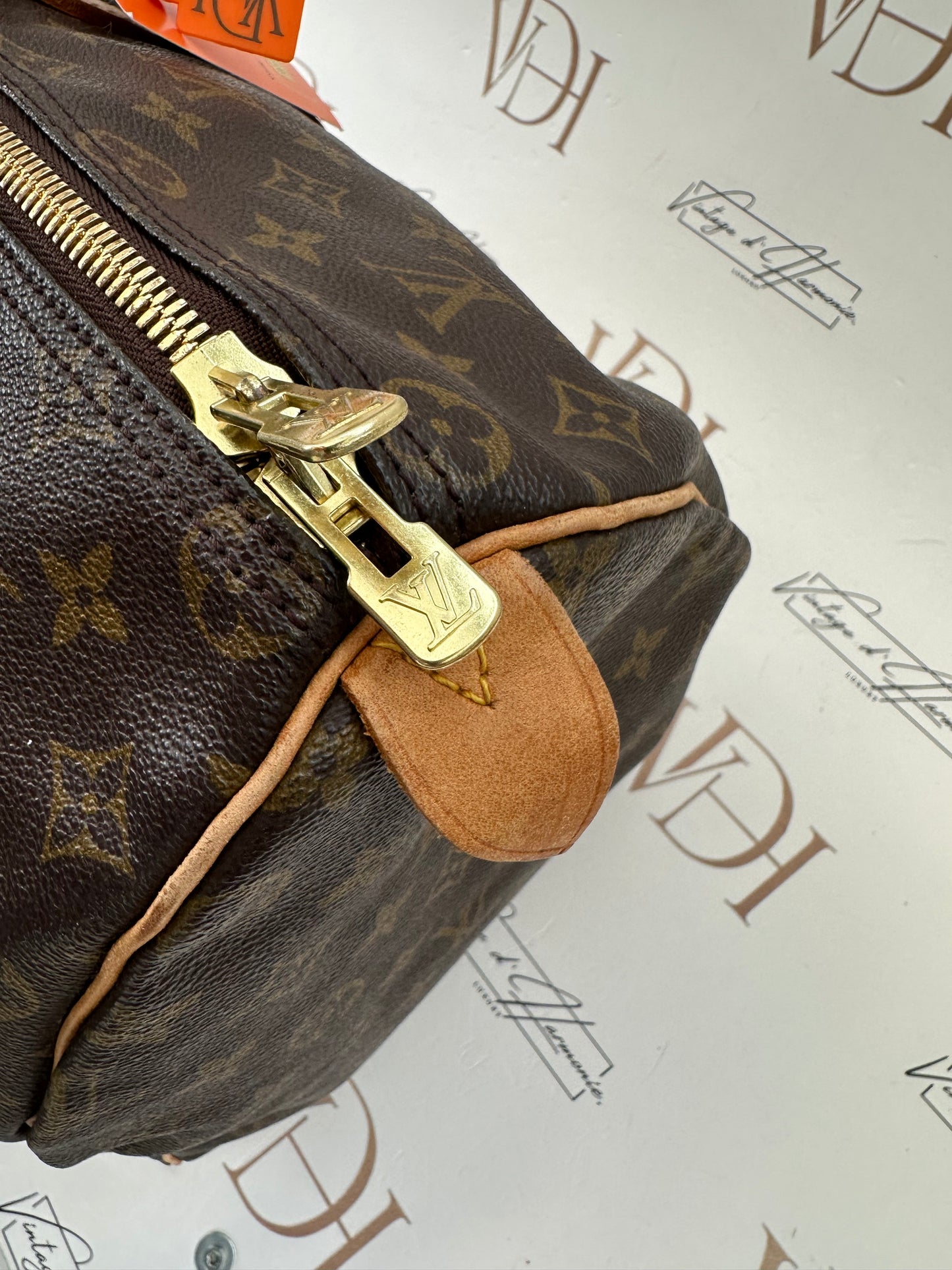 017985 - Louis Vuitton Keepall 50