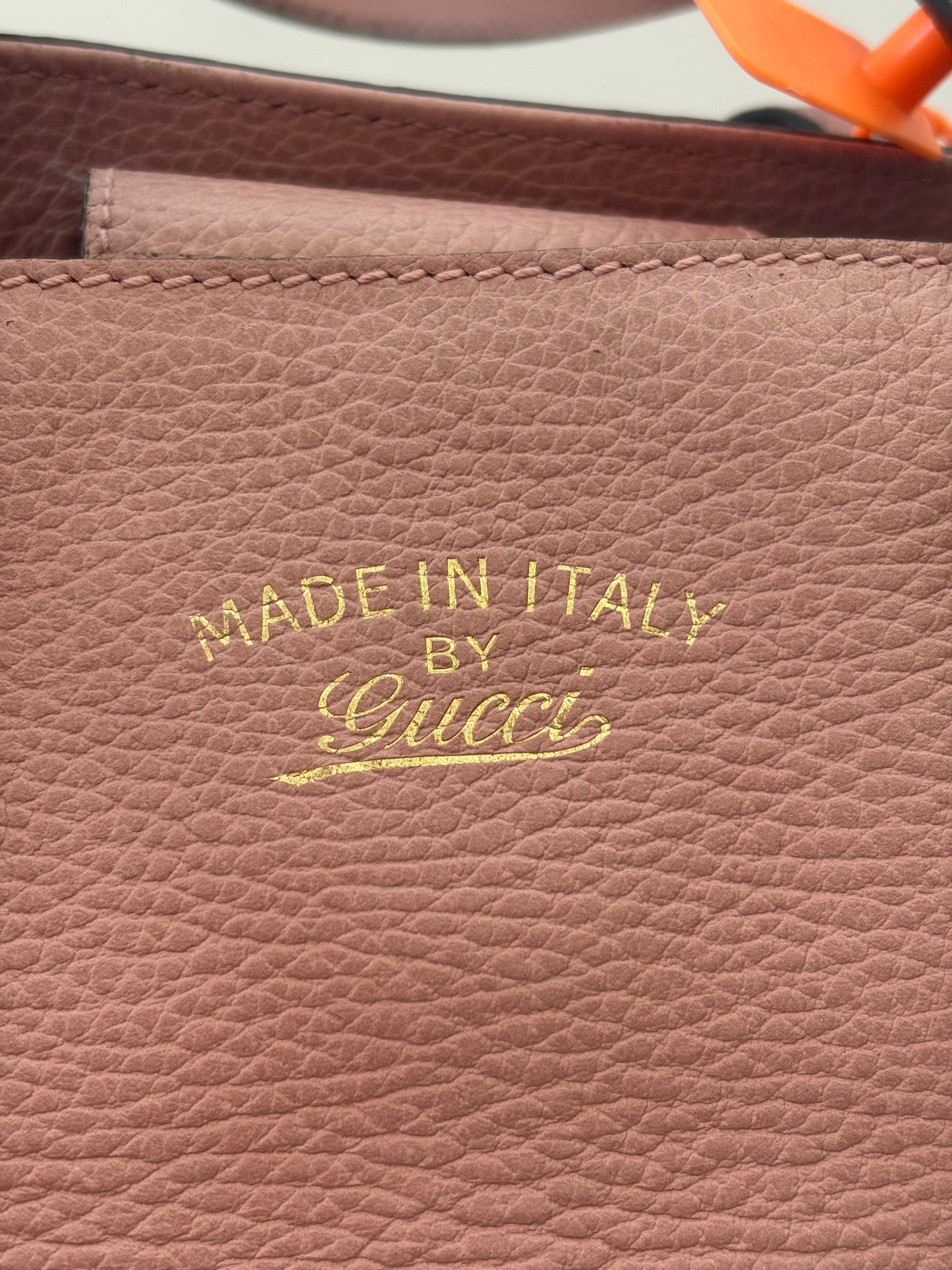 383907 - Gucci Swing