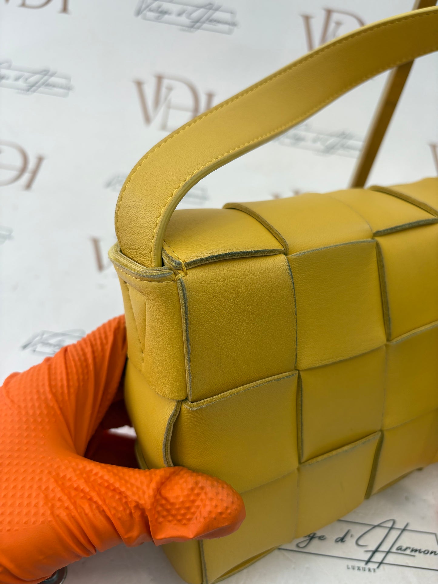 383974 - Bottega Veneta Cassette