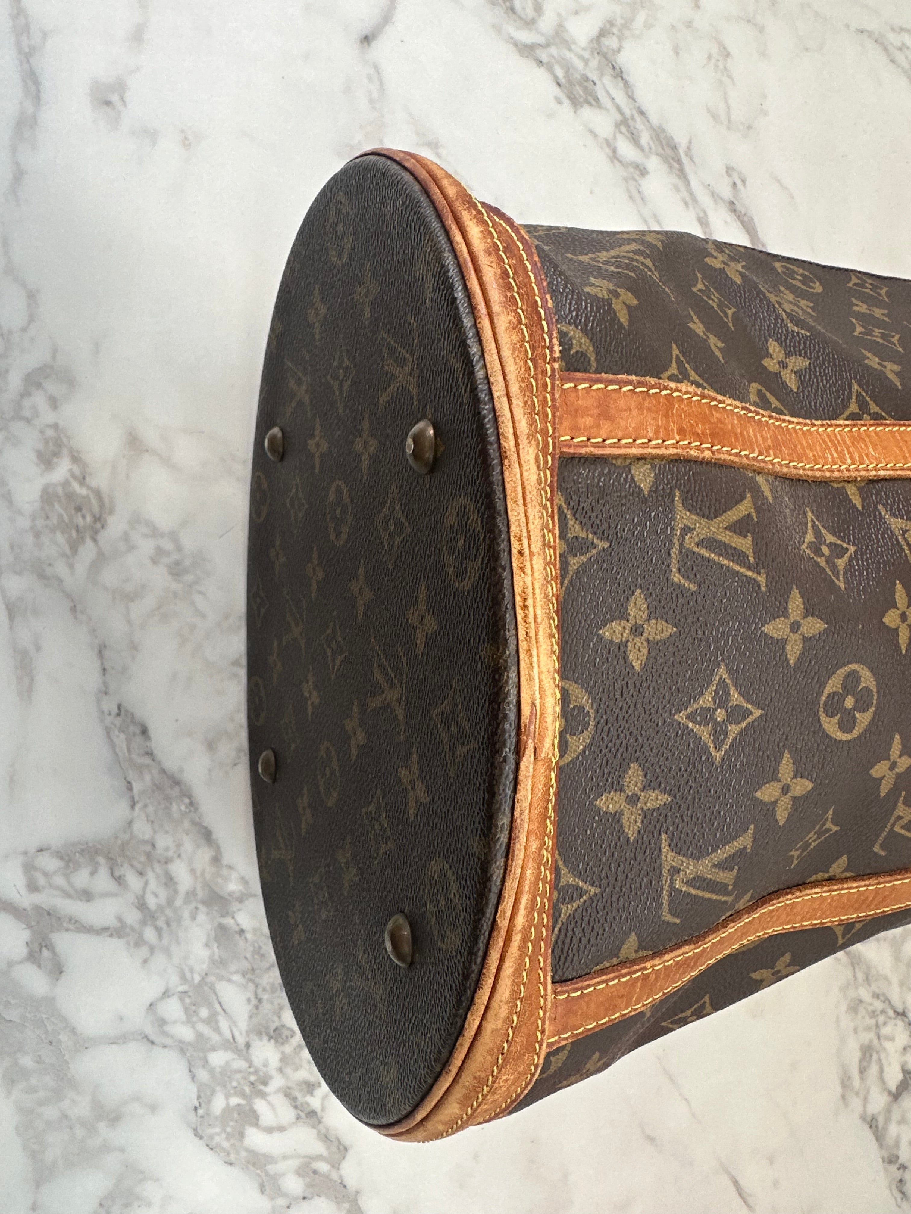 Louis Vuitton Bucket GM