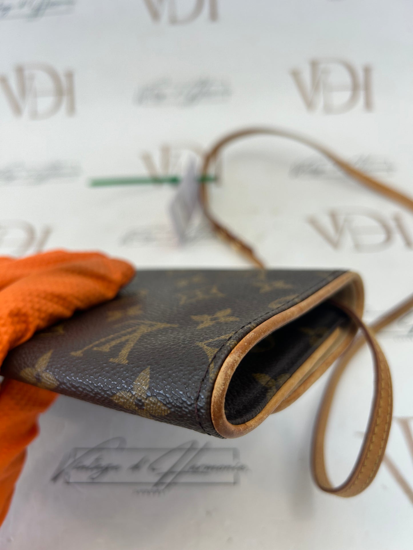 017225 - Louis Vuitton Twin GM