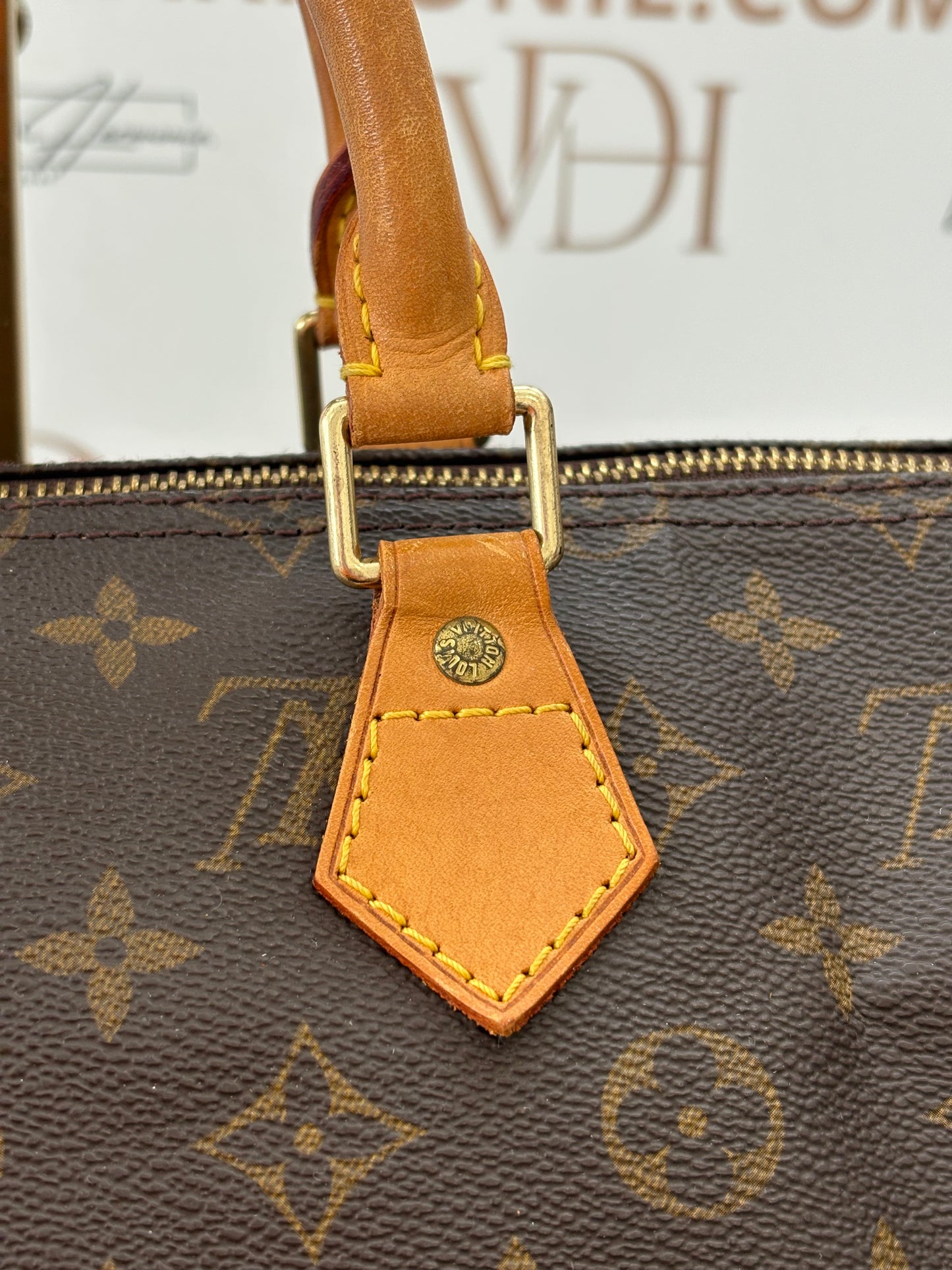 018787 - Louis Vuitton Speedy 35