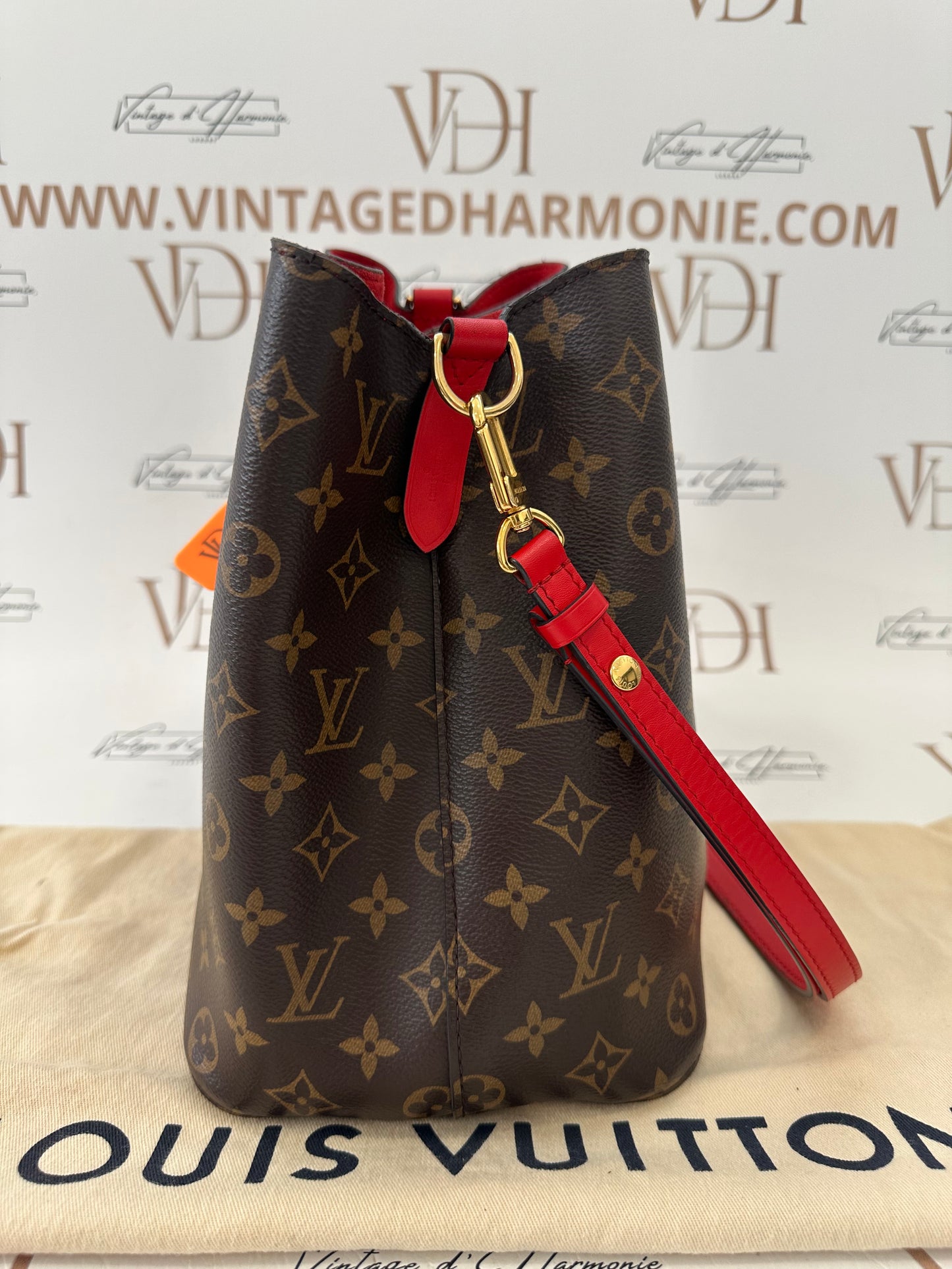 382435 - Louis Vuitton Neo Noé