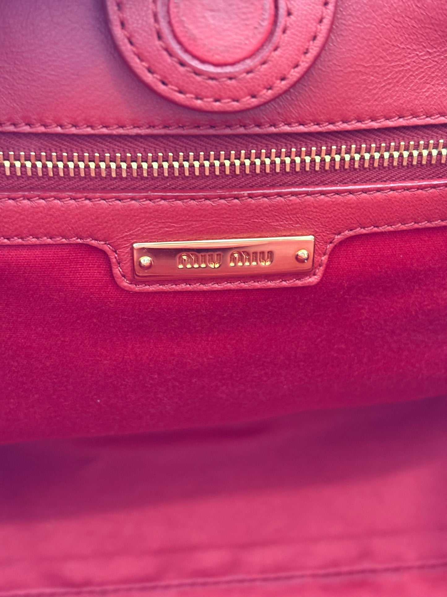 384120 - Miu Miu Red
