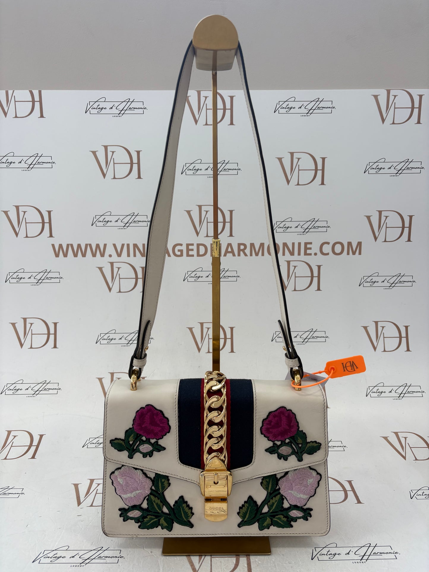 200798 - Gucci Sylvie