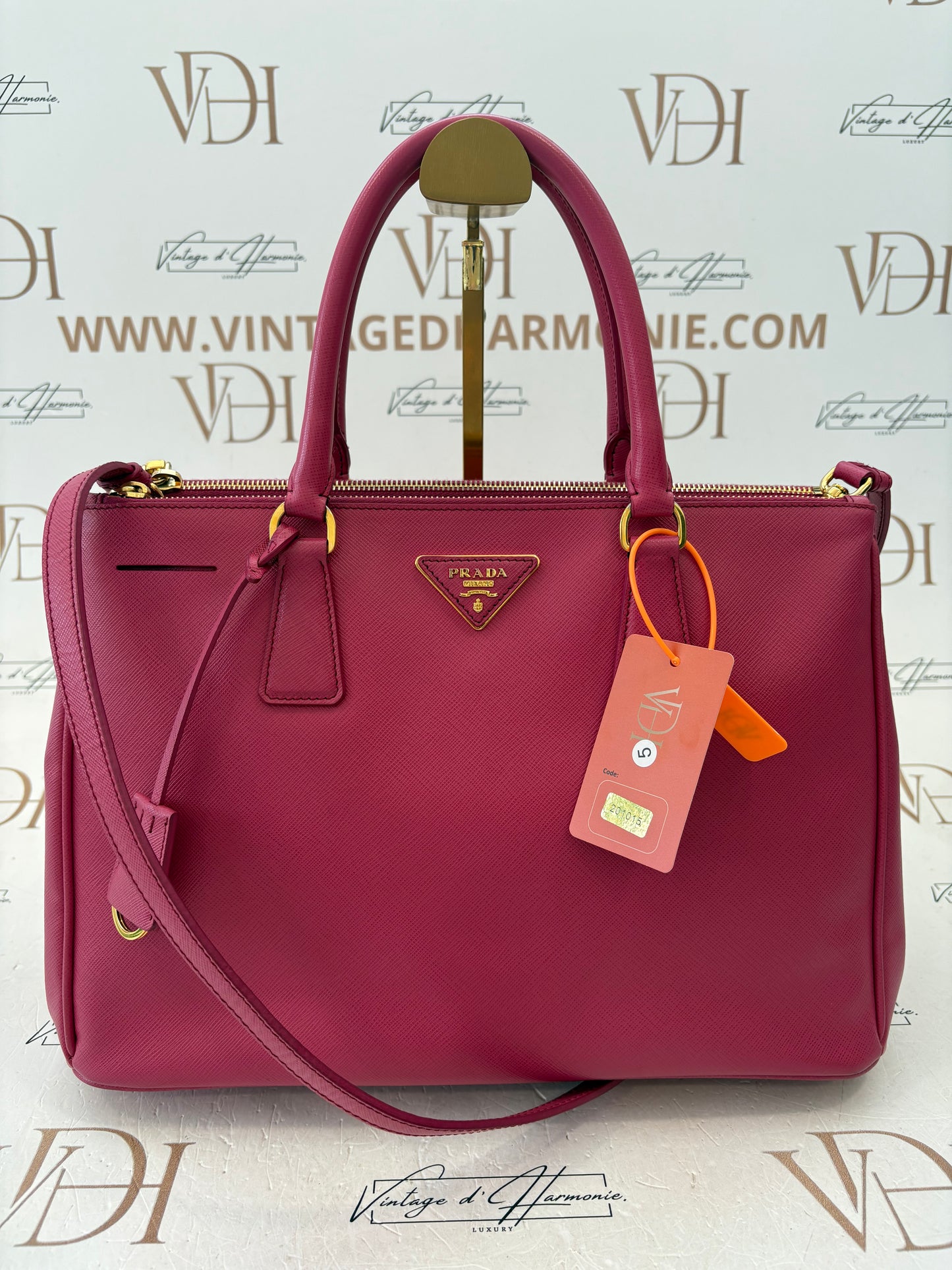 201015 - Prada Galleria Pink