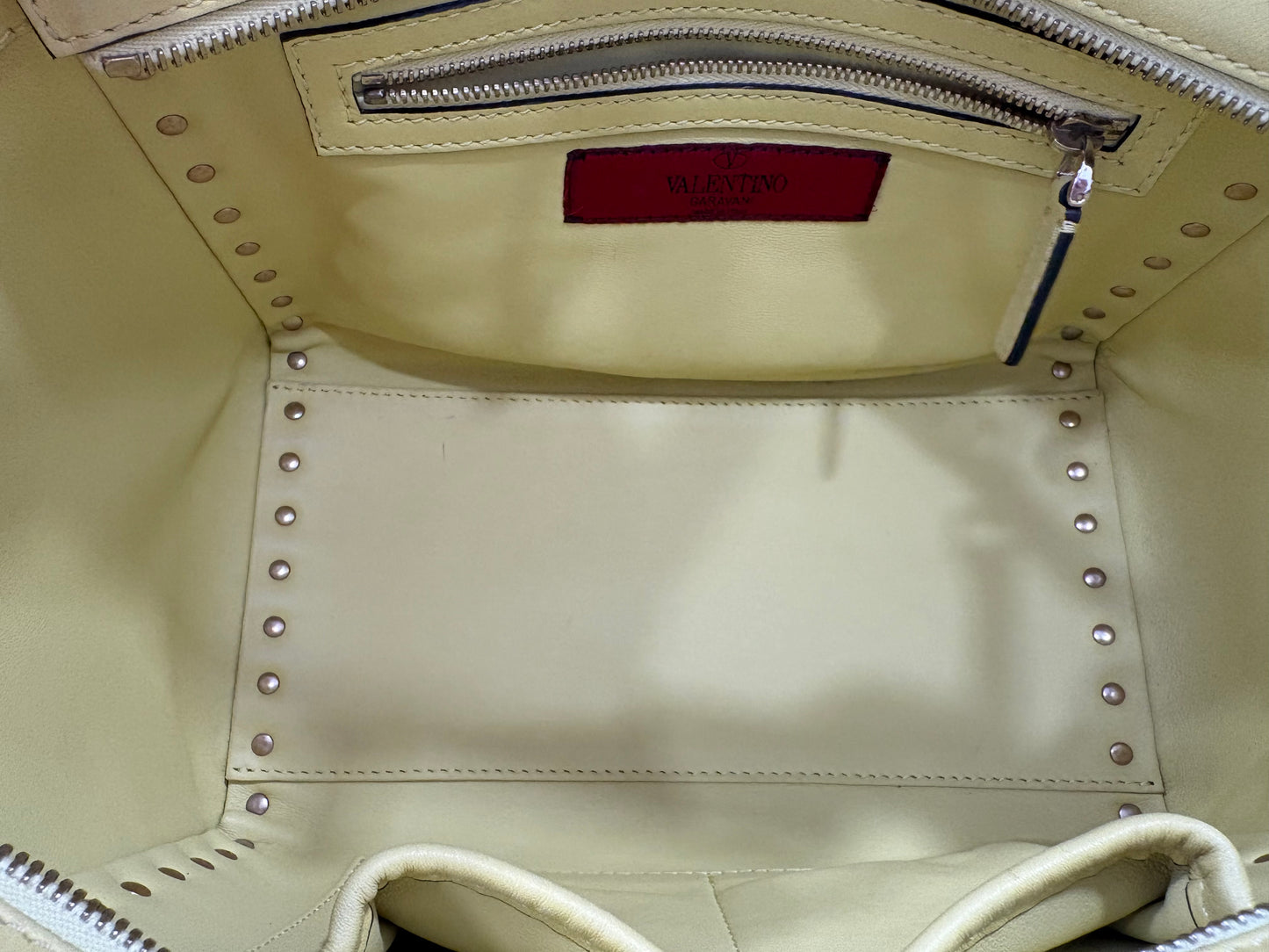 383248 - Valentino Rockstud