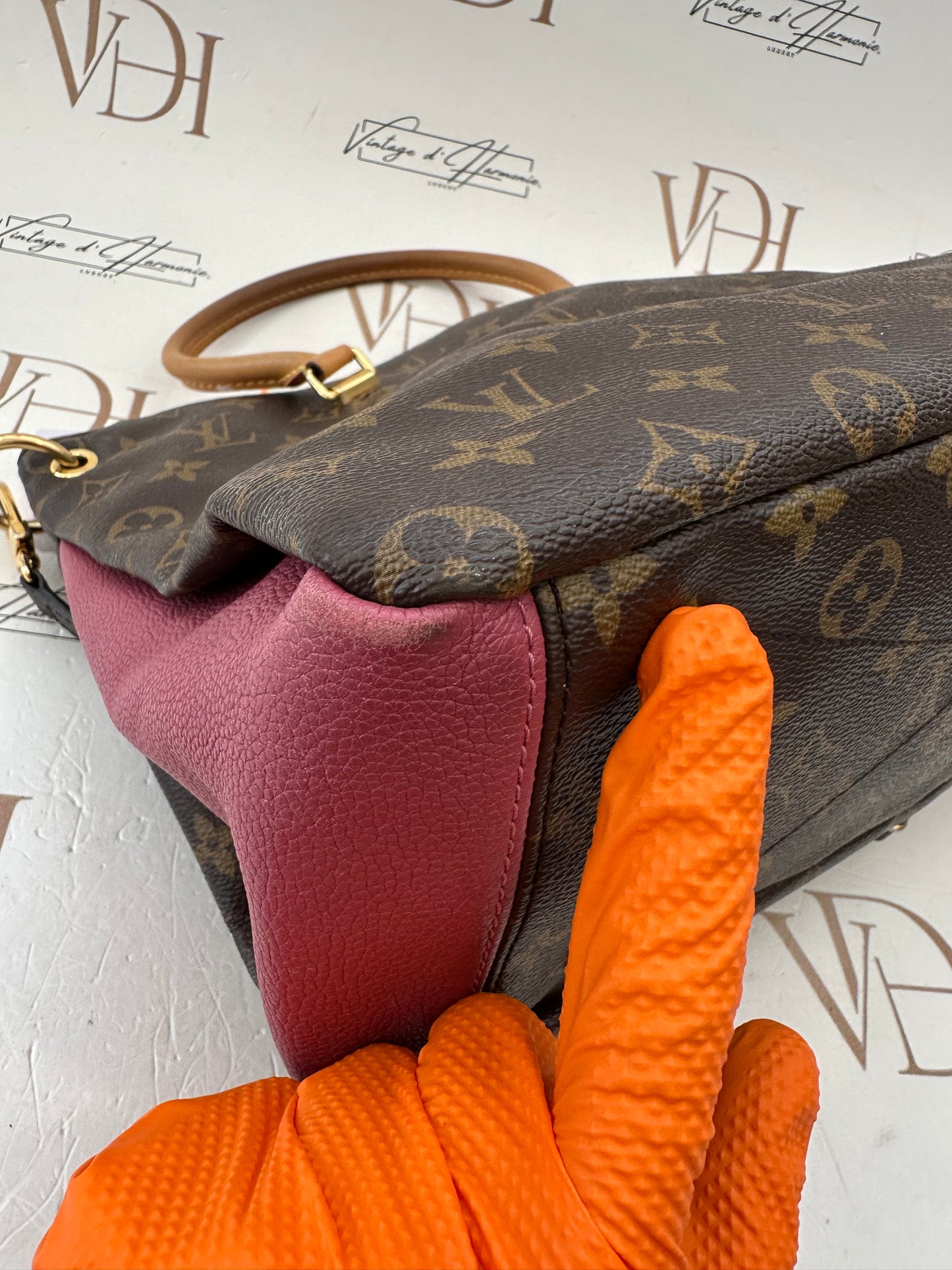 382943 - Louis Vuitton Pallas