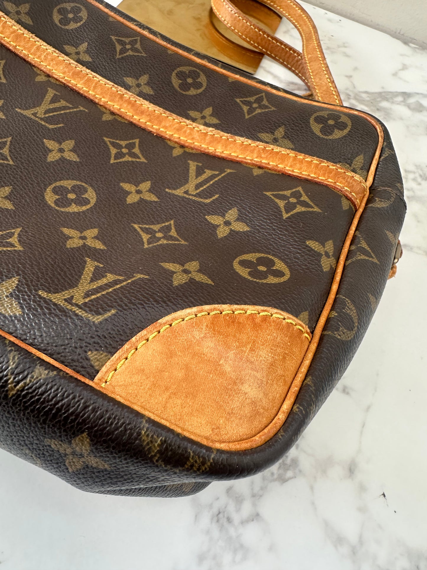 Louis Vuitton Trocadero 27