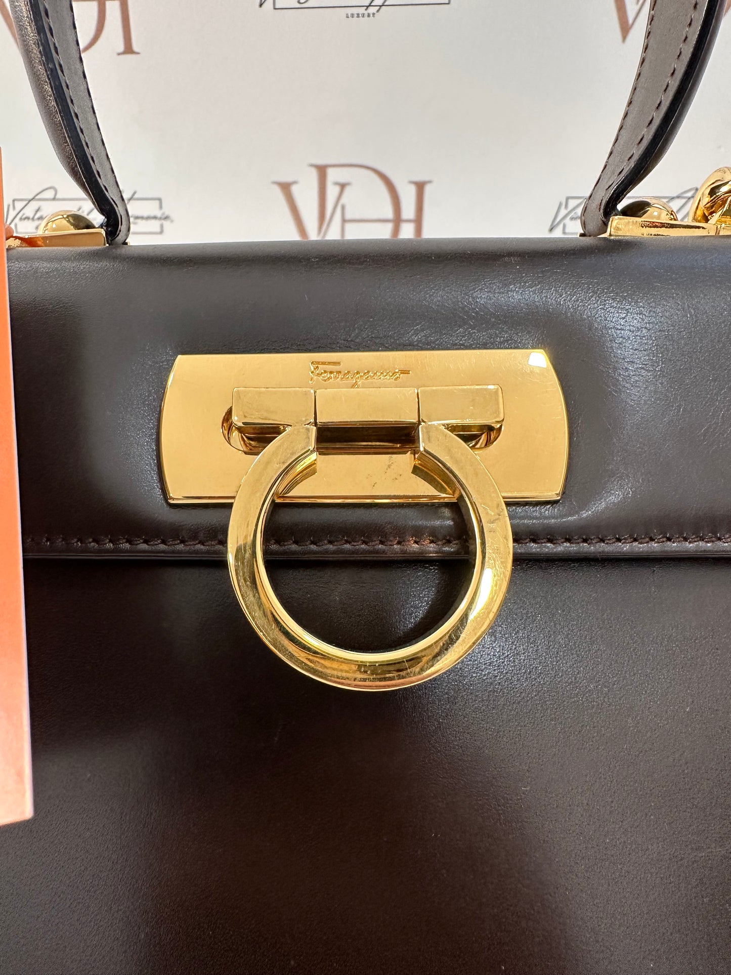 016857 - Salvatore Ferragamo Brown