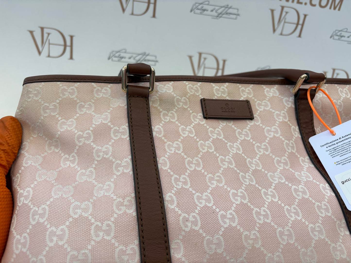 383802 - Gucci Pink
