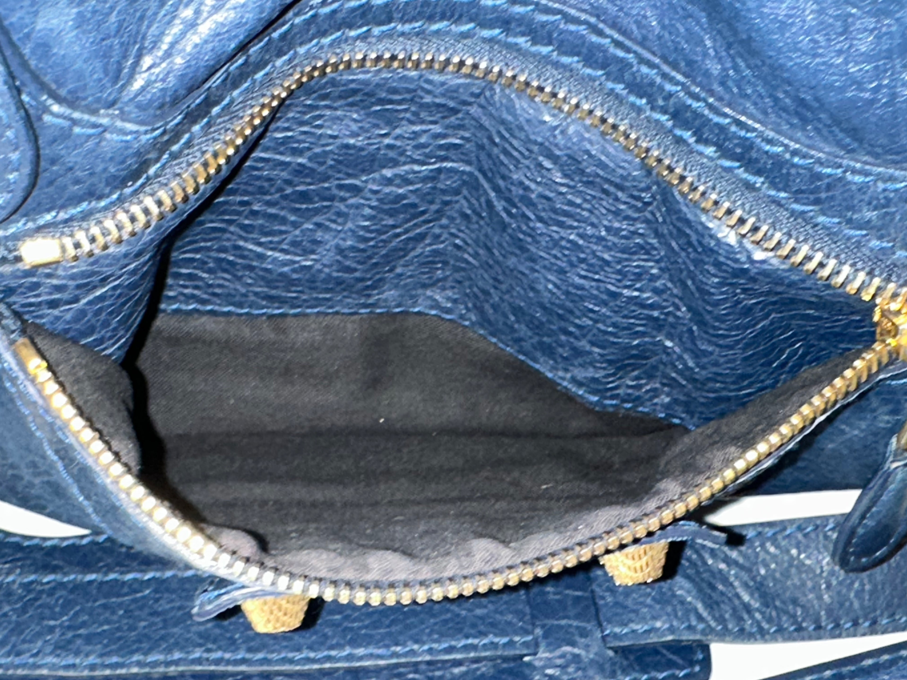 Balenciaga Giant City