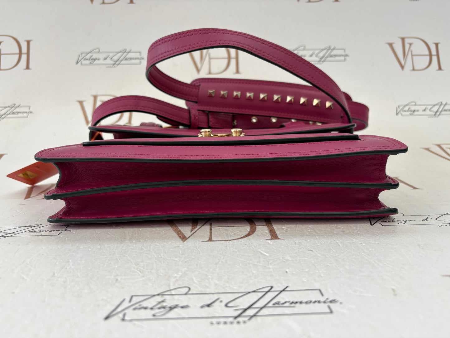 201240 - Valentino