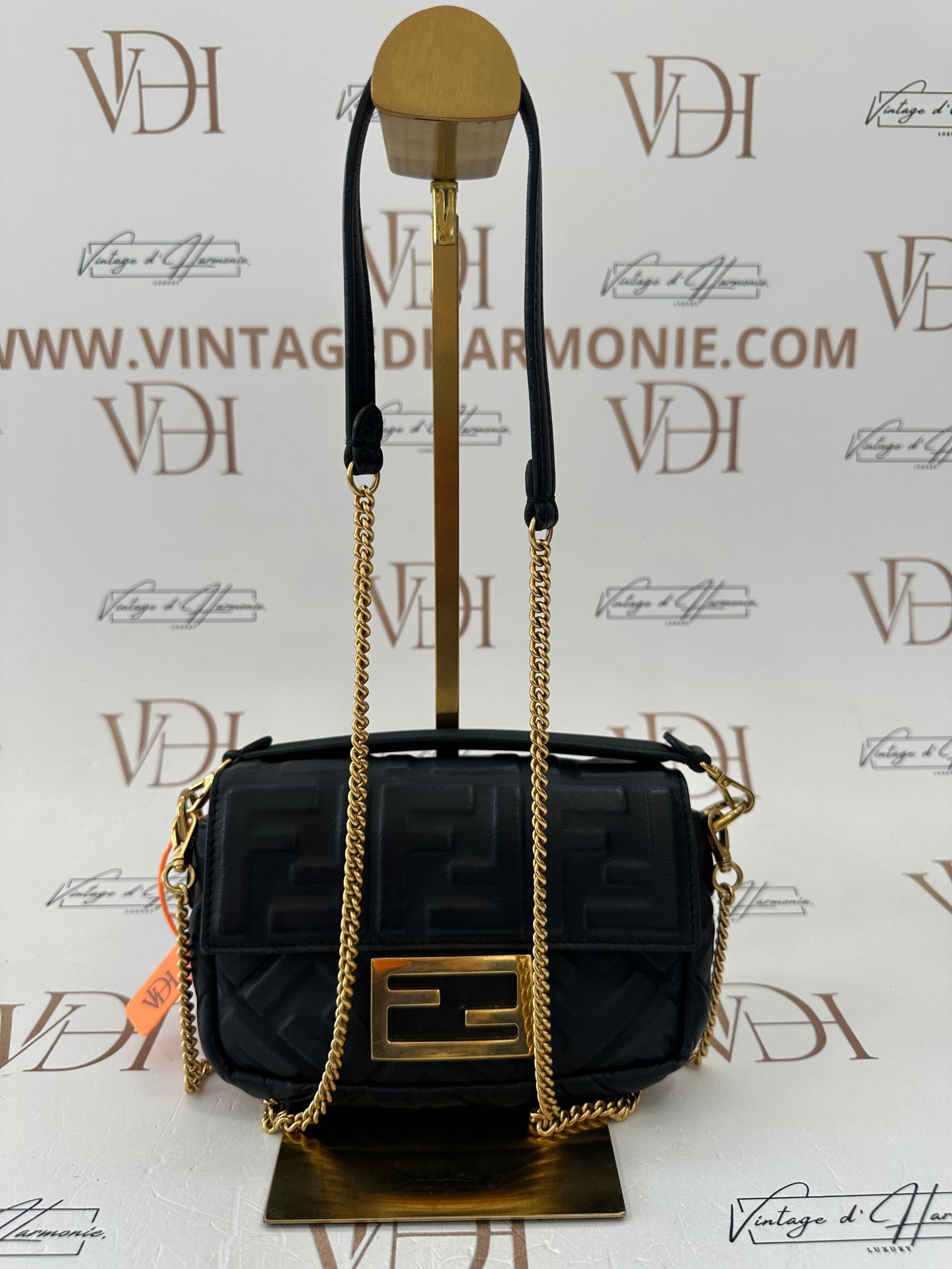 382666 - Fendi Baguette