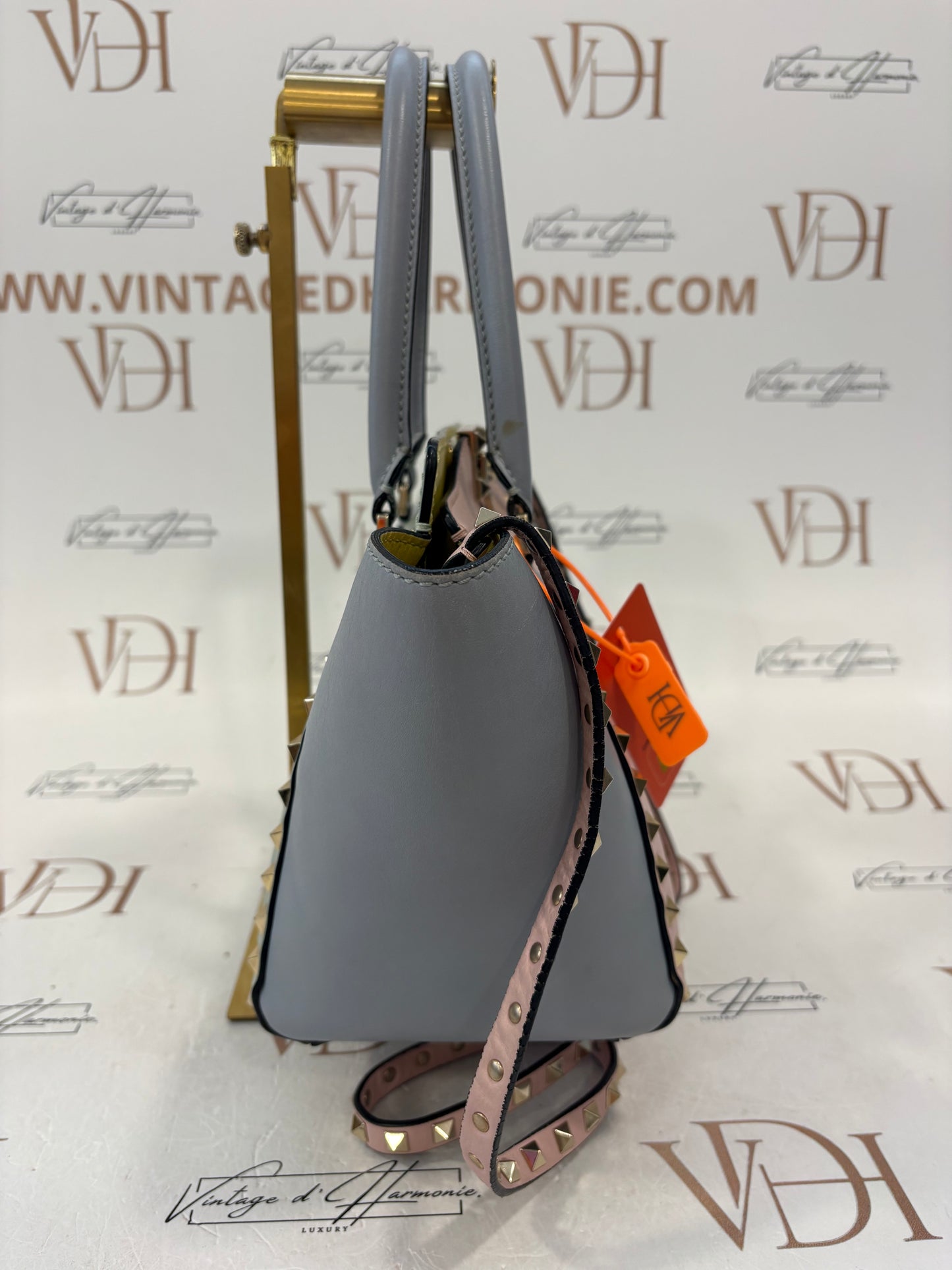 383248 - Valentino Rockstud