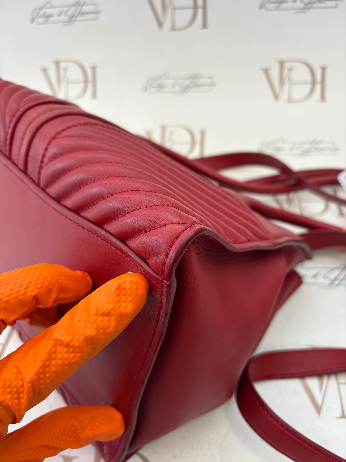 384120 - Miu Miu Red