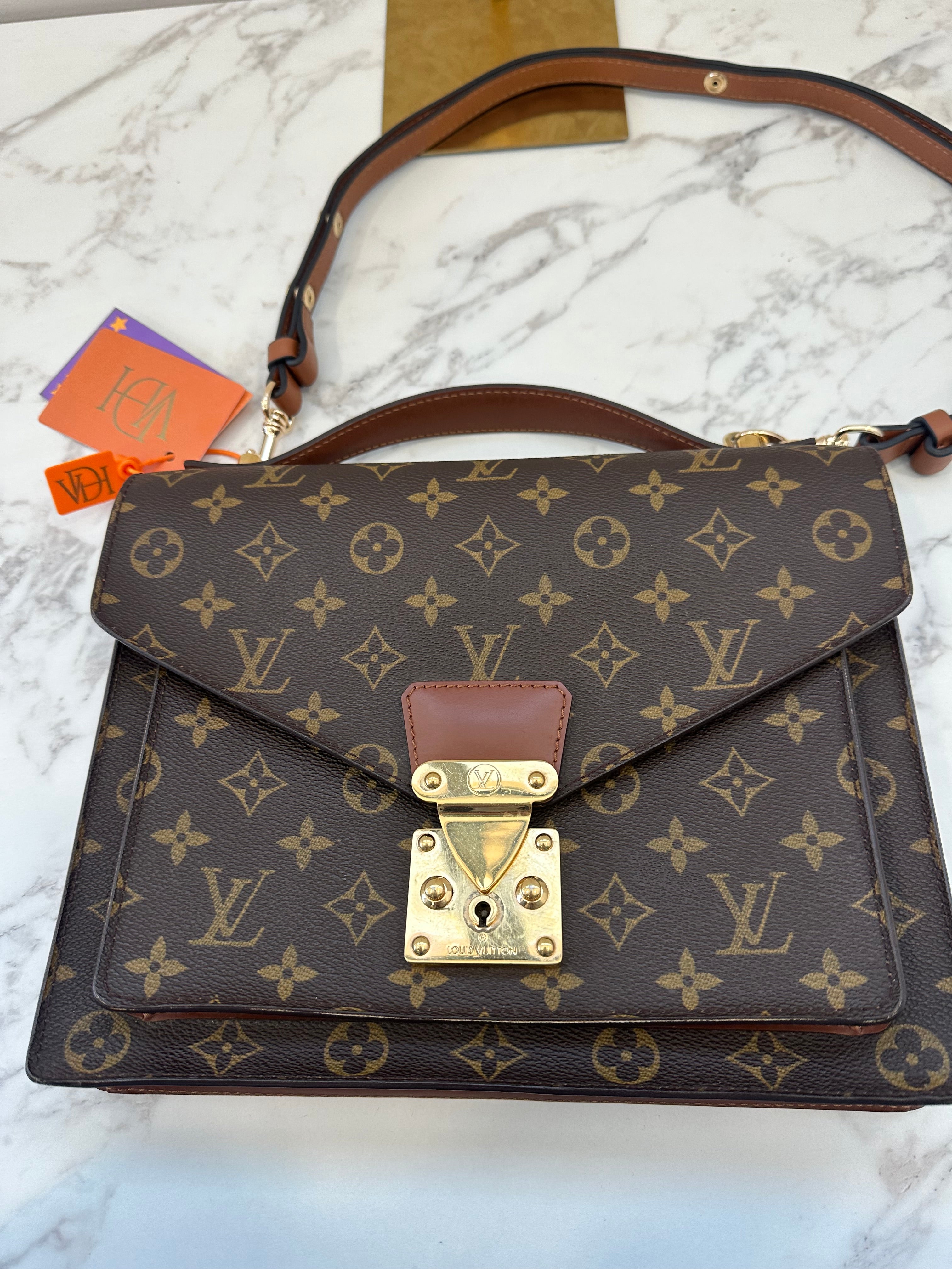 Louis Vuitton Monceau 28