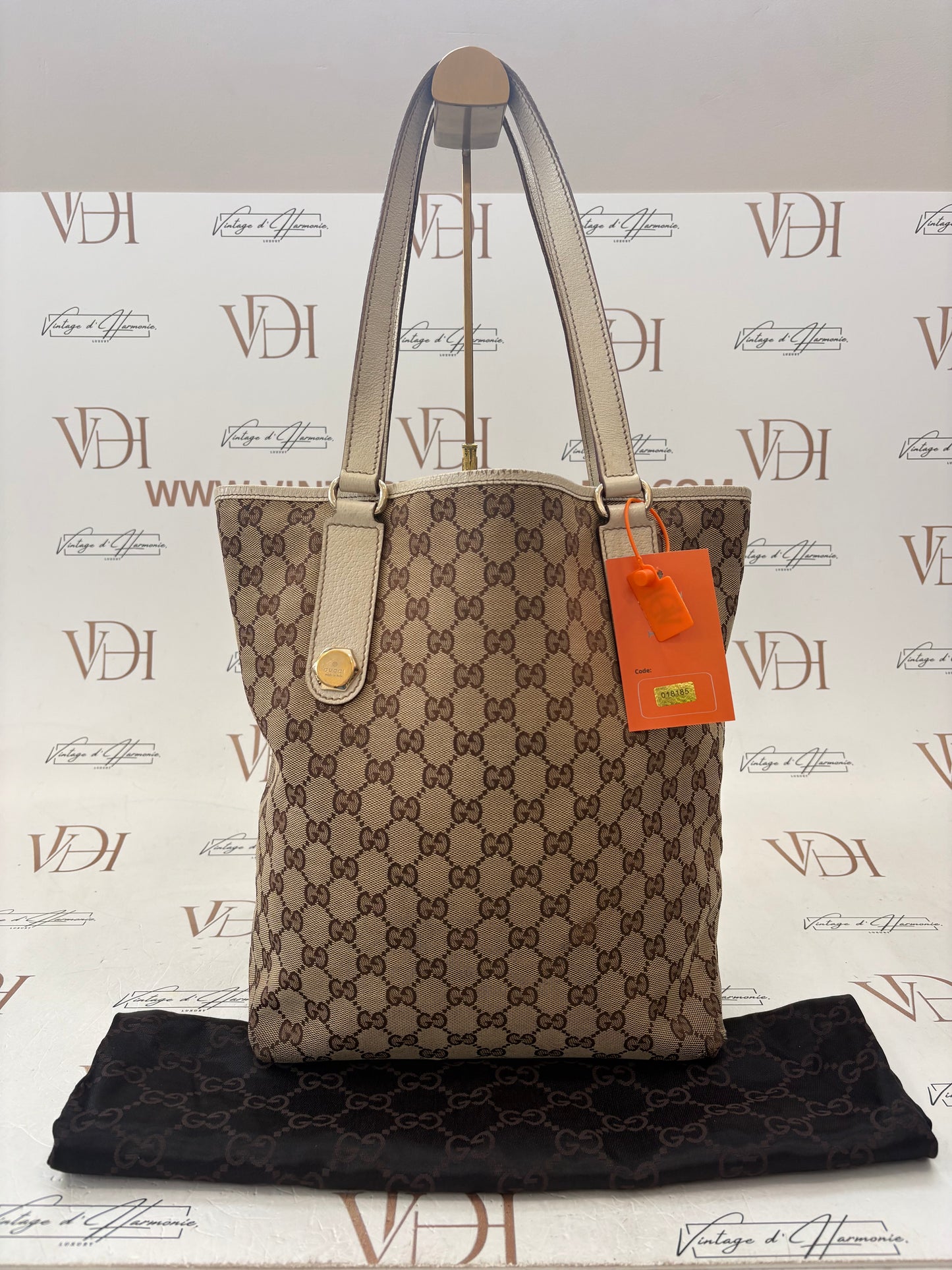 018185 - Gucci Tote Vertical