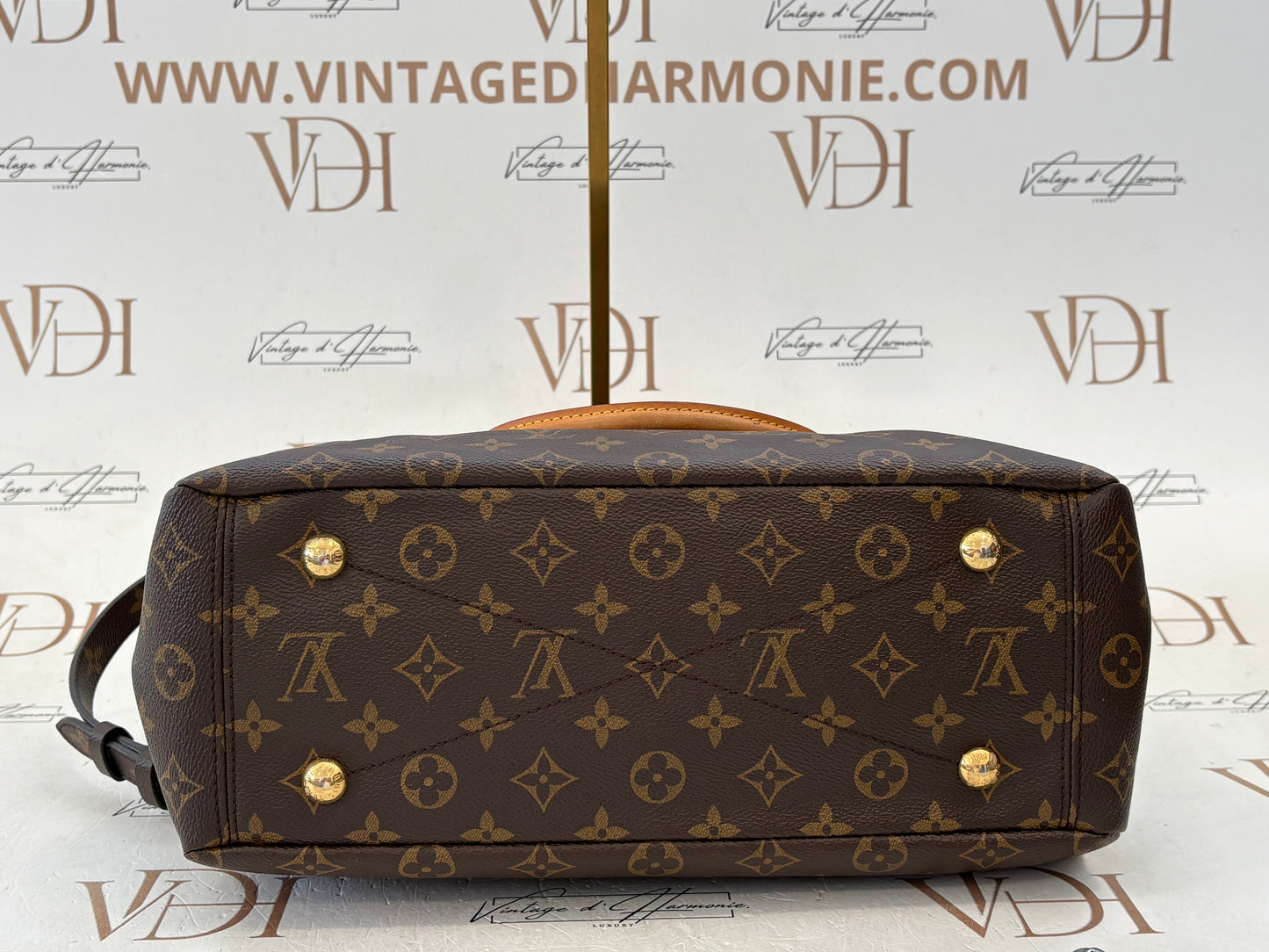201178 - Louis Vuitton Pallas