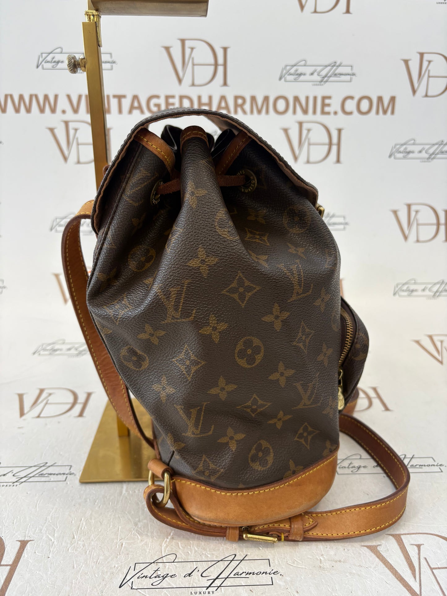 018375 - Louis Vuitton Montsouris MM