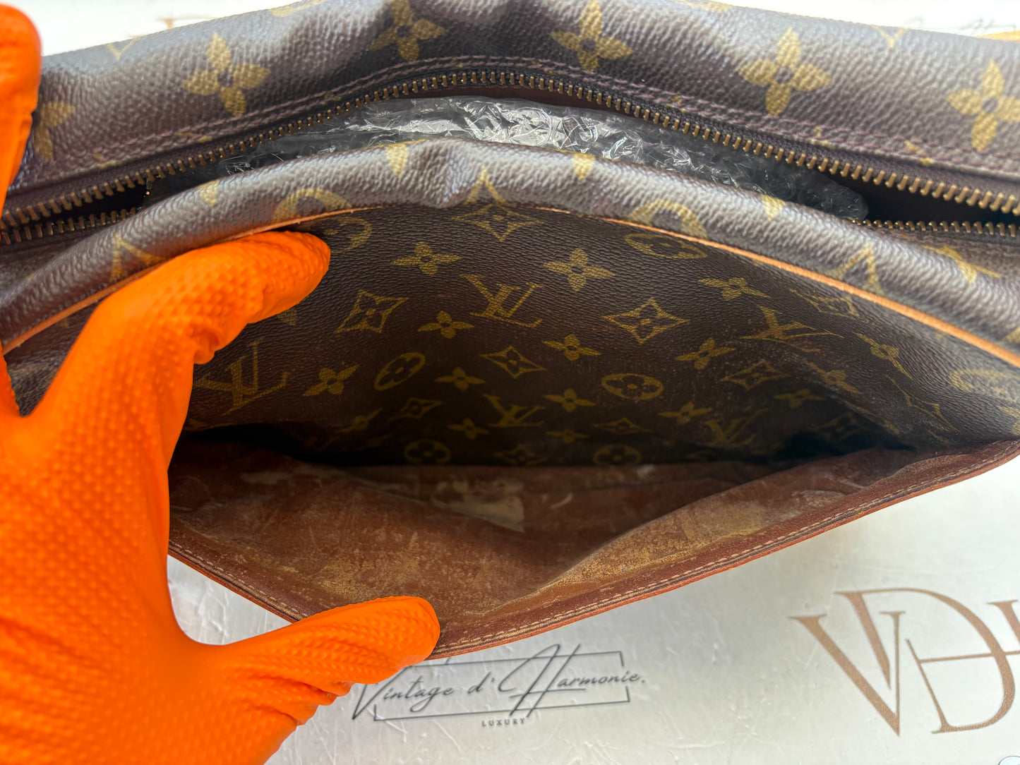 017902 - Louis Vuitton Trocadero 30