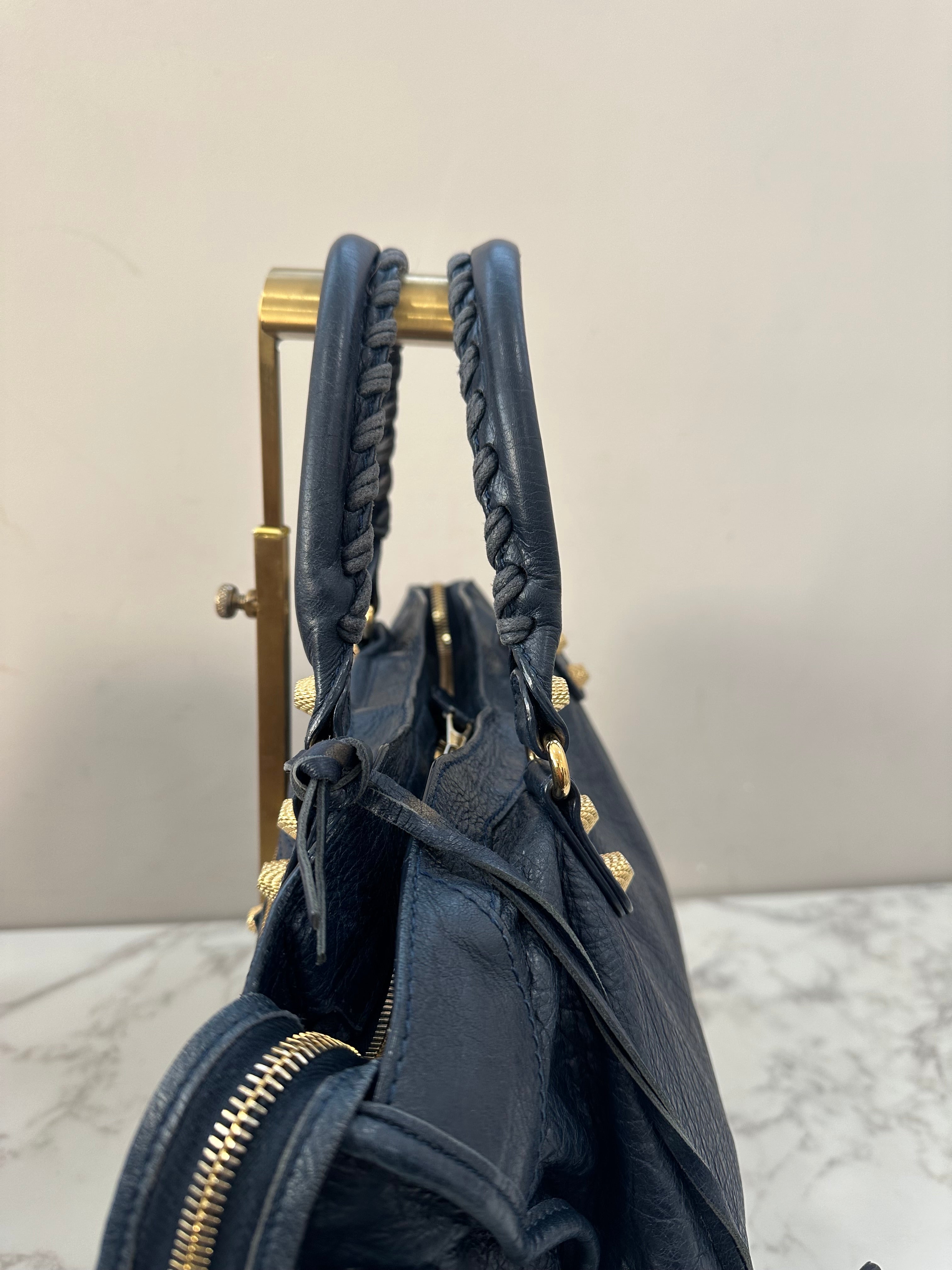 Balenciaga Giant City