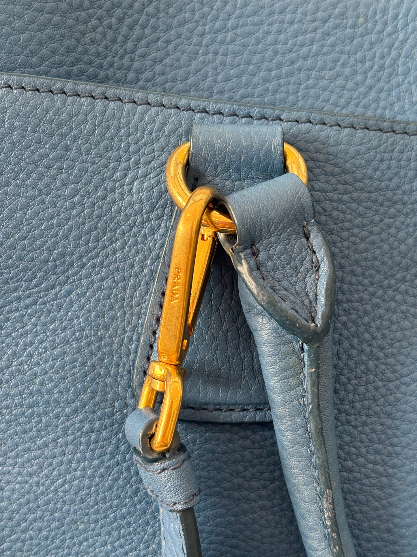 018353 - Prada Blue