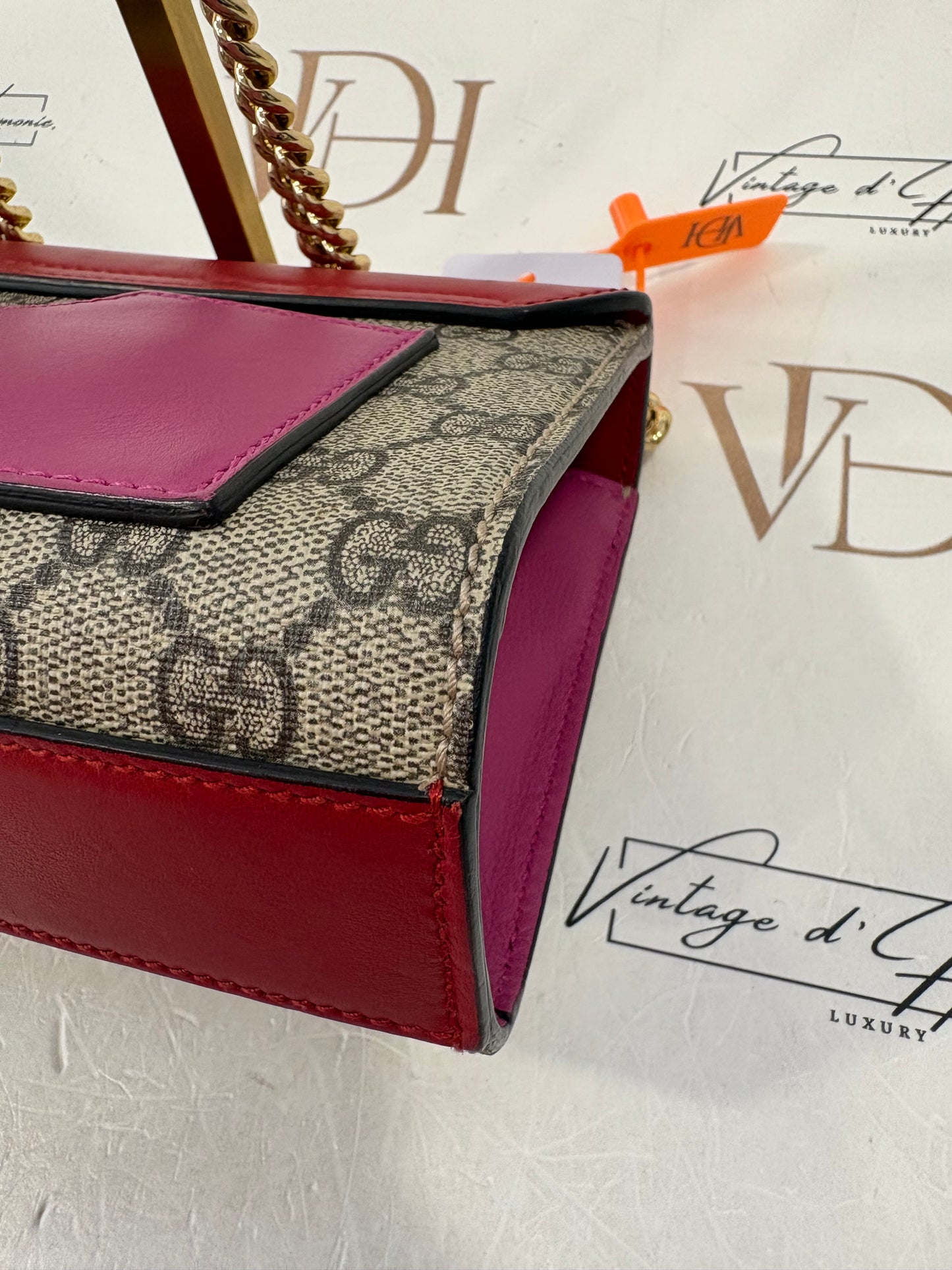 383228 - Gucci Padlock