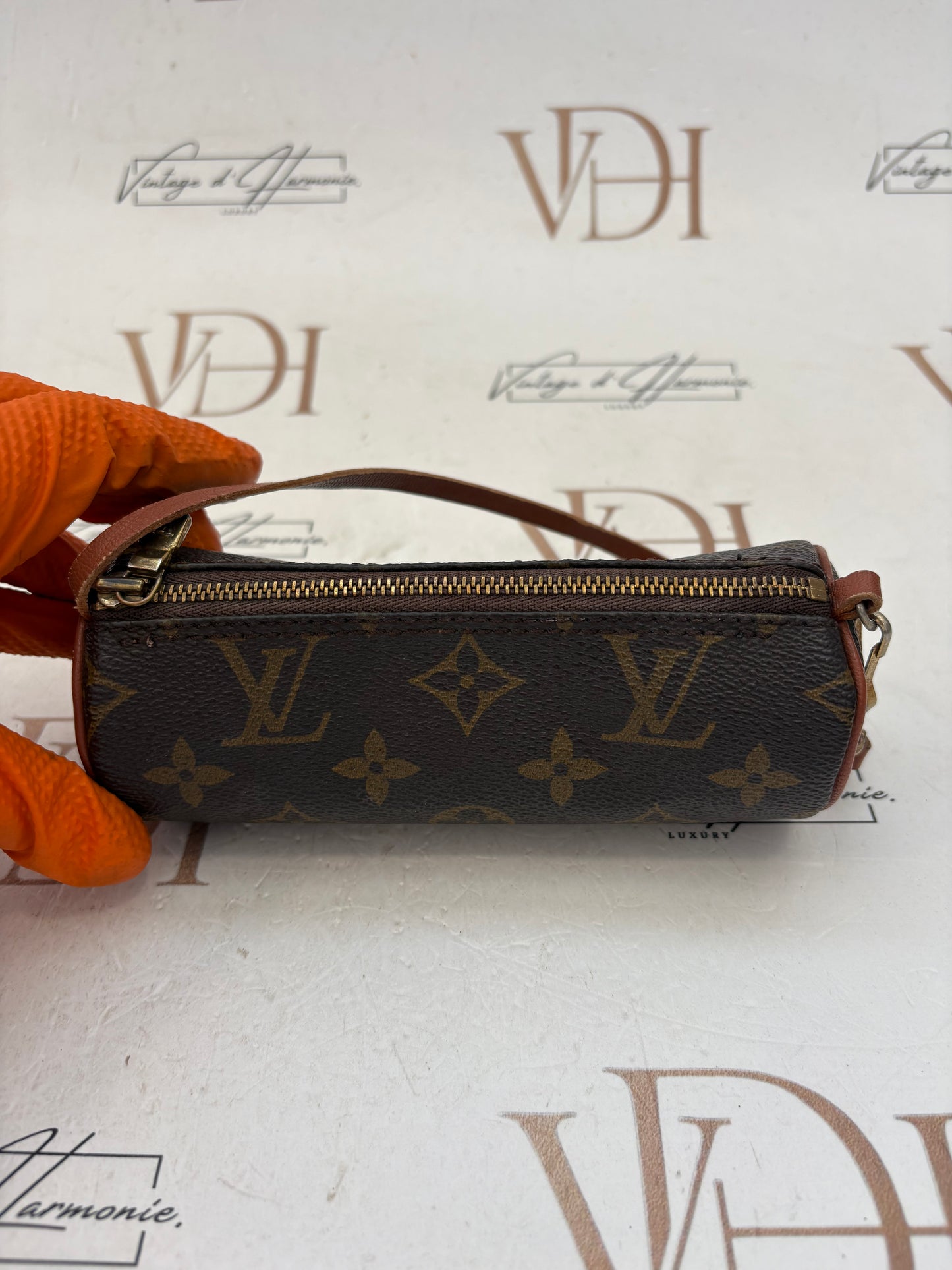 018324 - Louis Vuitton Papillon 30