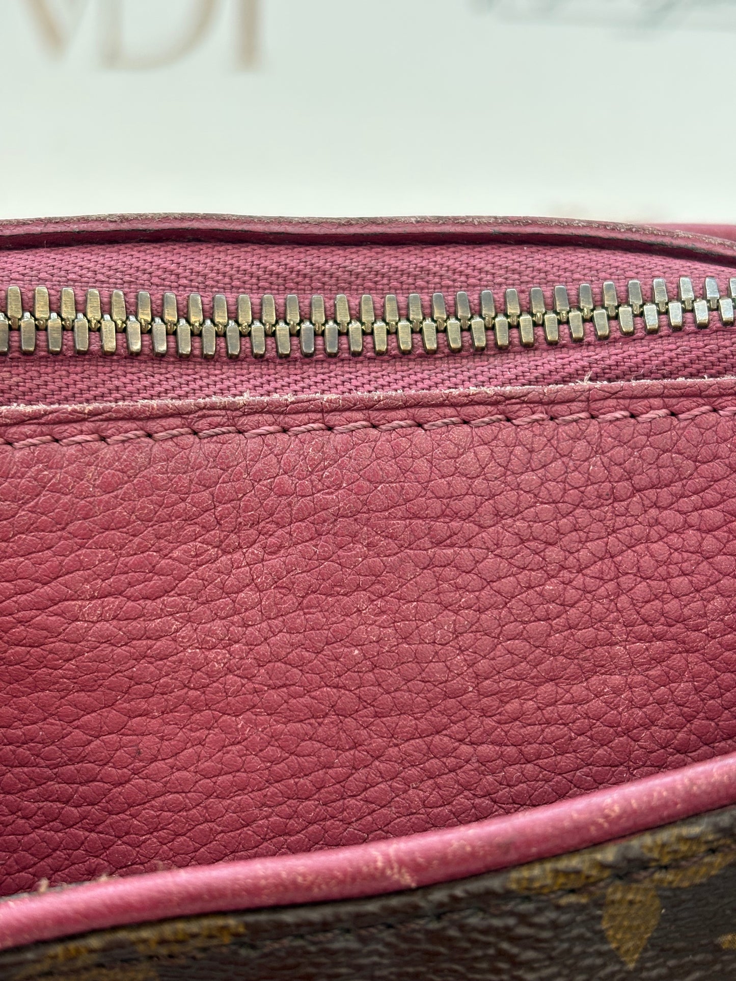 382993 - Louis Vuitton Pallas