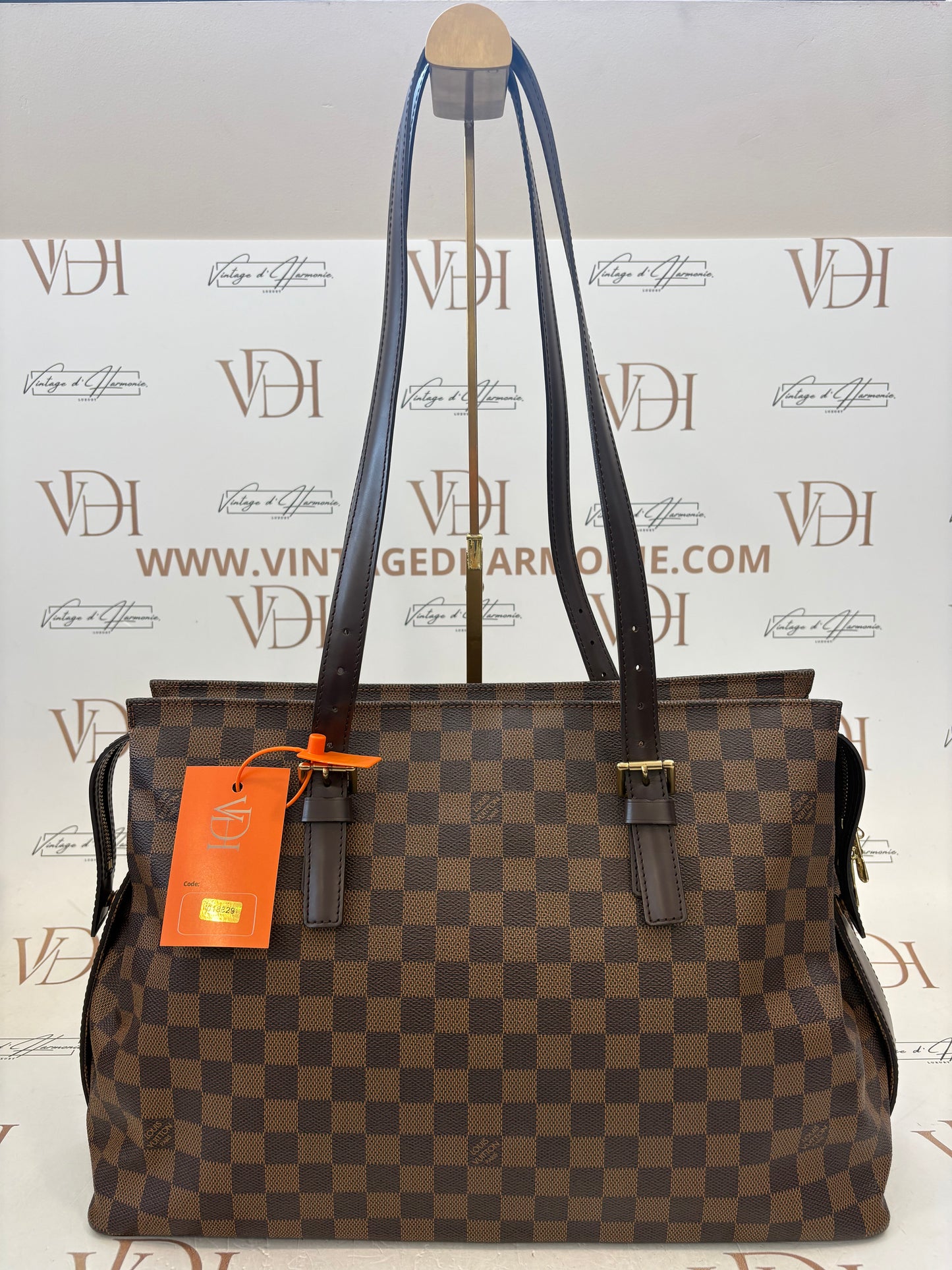 018829 - Louis Vuitton Chelsea