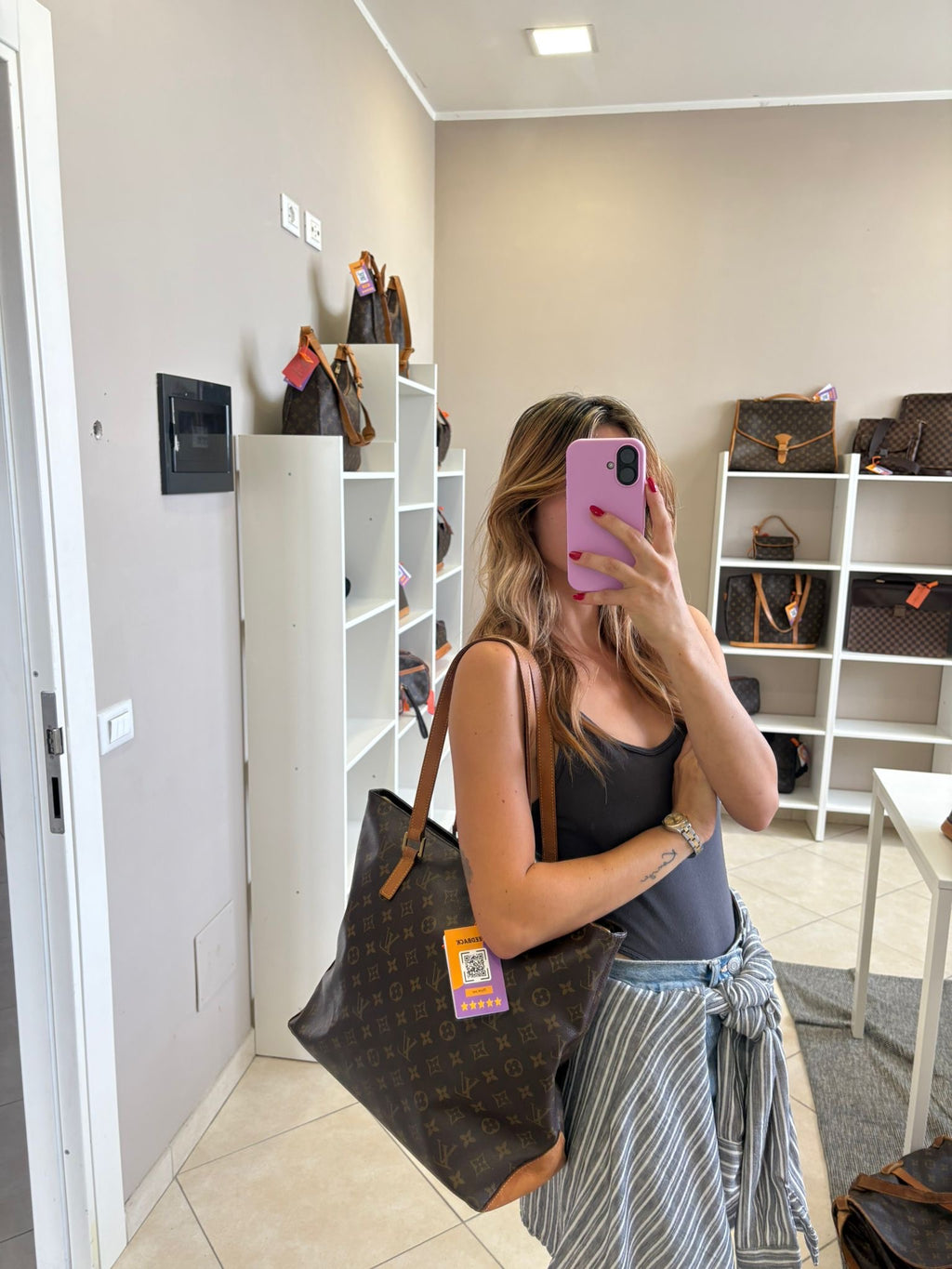 Louis Vuitton Cabas Mezzo