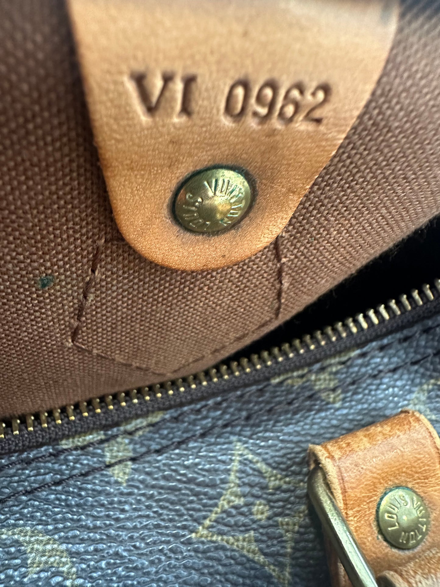 Louis Vuitton Speedy 30