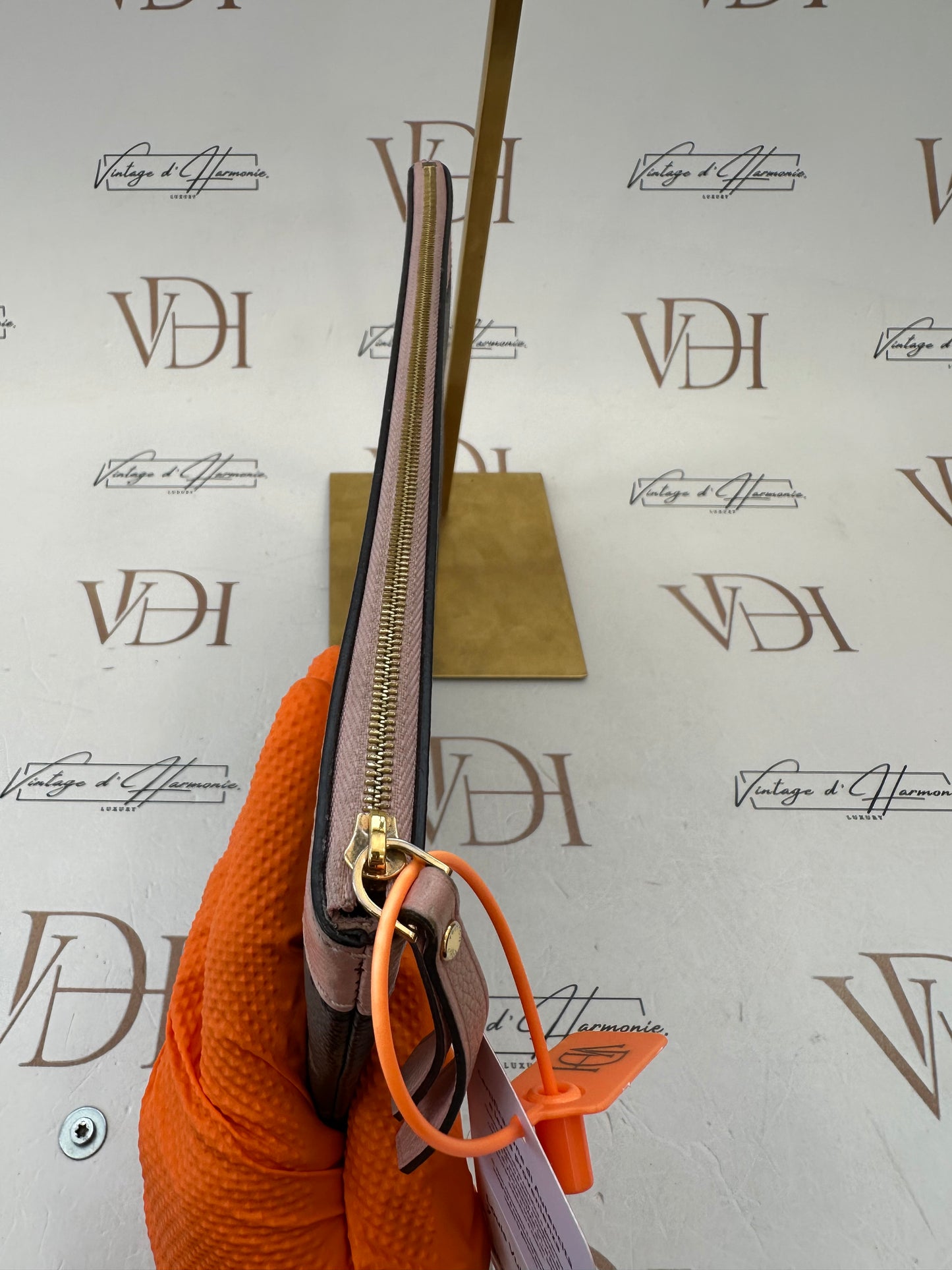 382895 - Louis Vuitton Daily