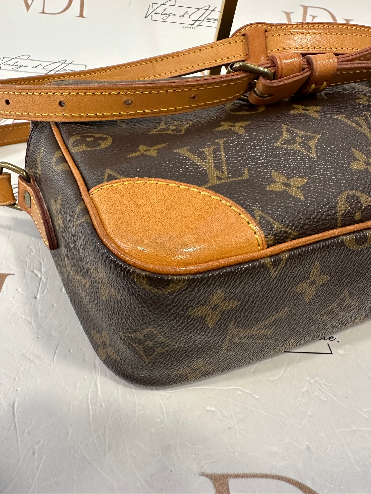 017792 - Louis Vuitton Trocadero 27